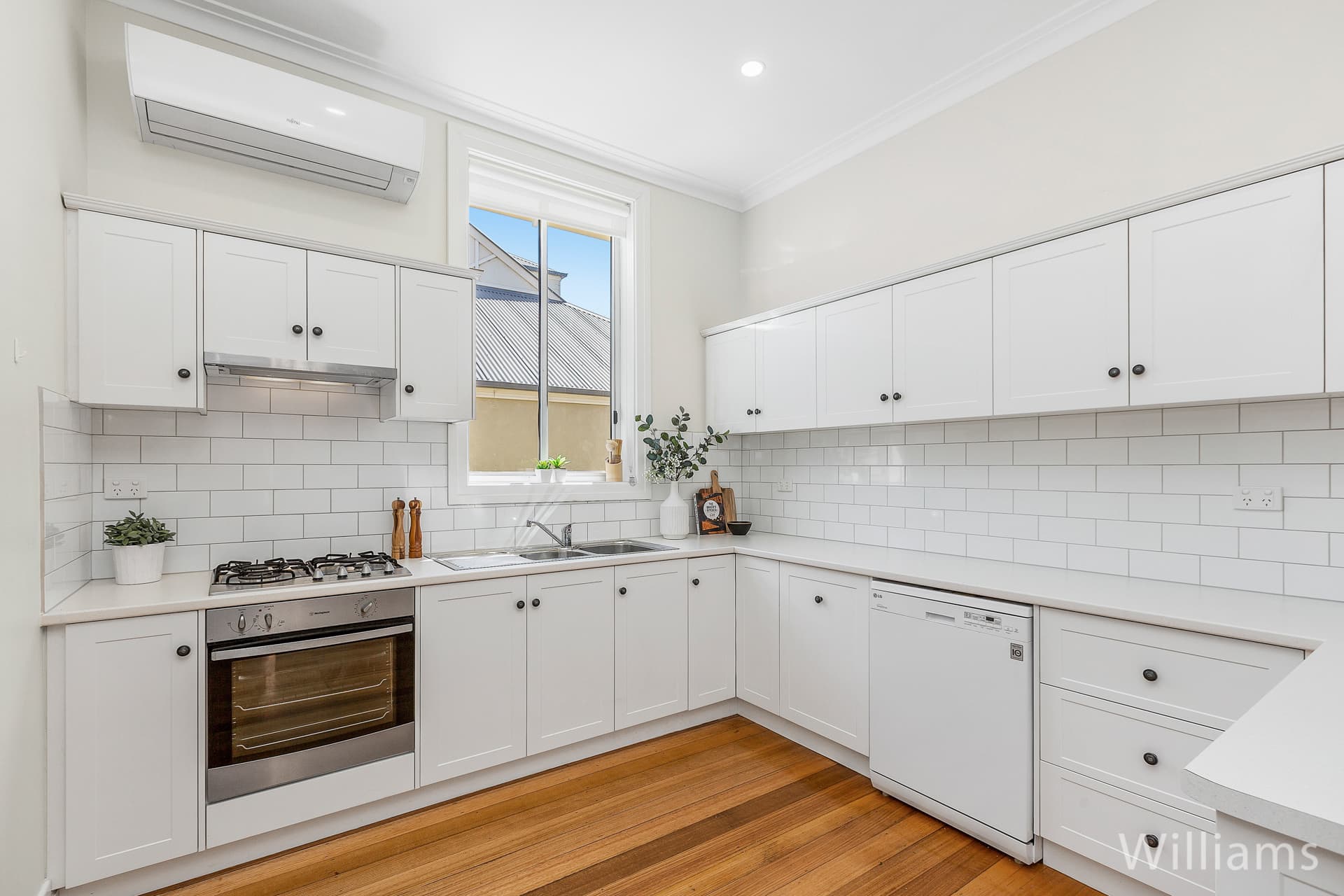 17 William Street, Newport - Thumbnail 6