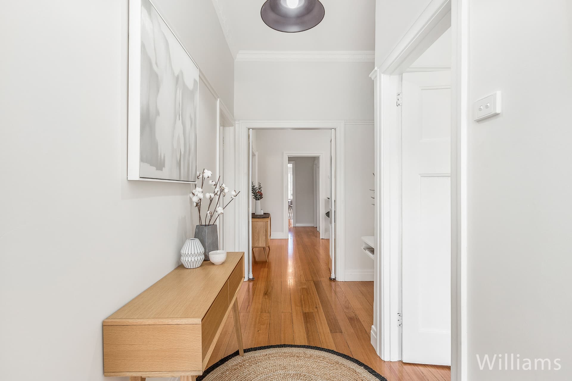 17 William Street, Newport - Thumbnail 2