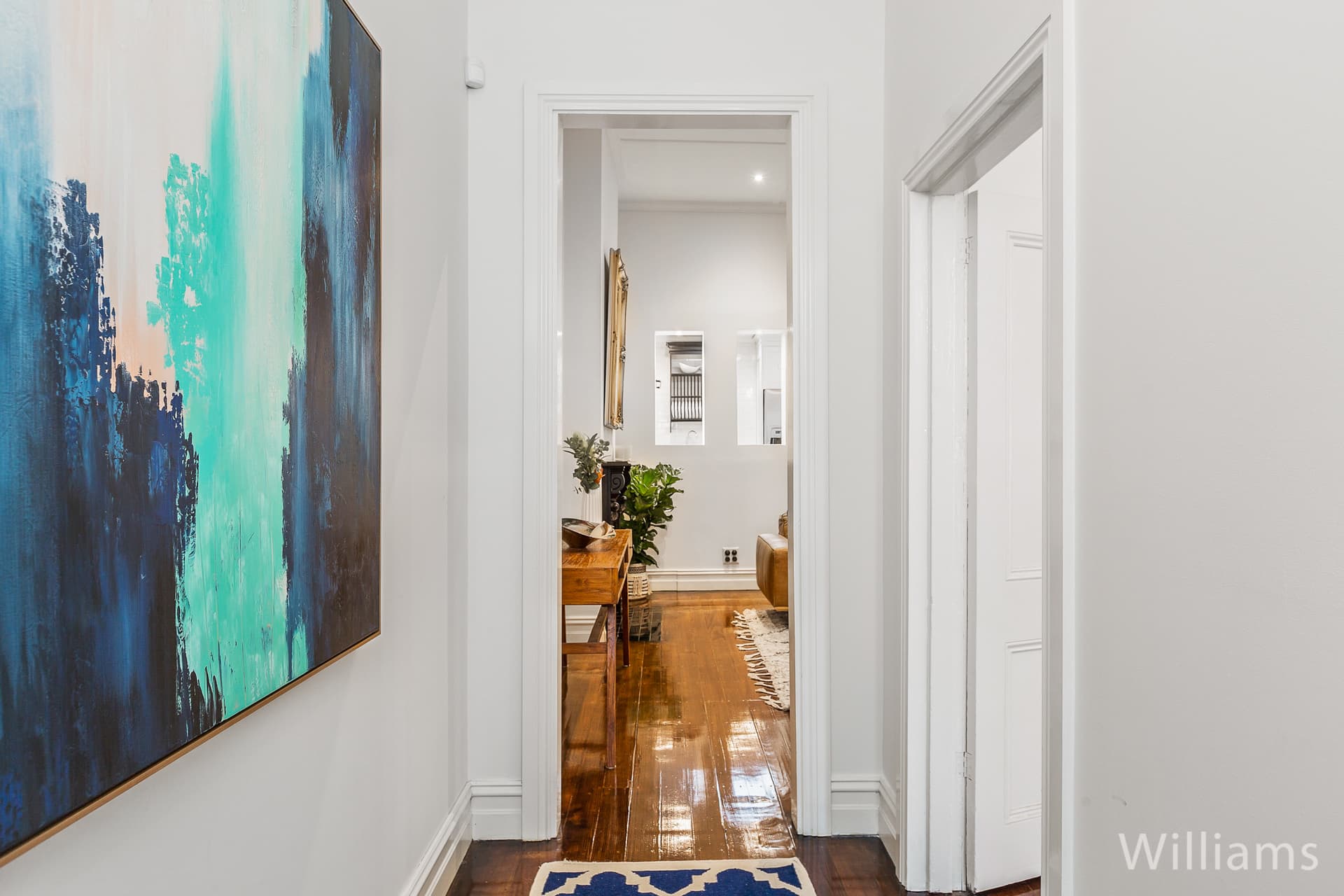 239 Douglas Parade, Newport - Thumbnail 3