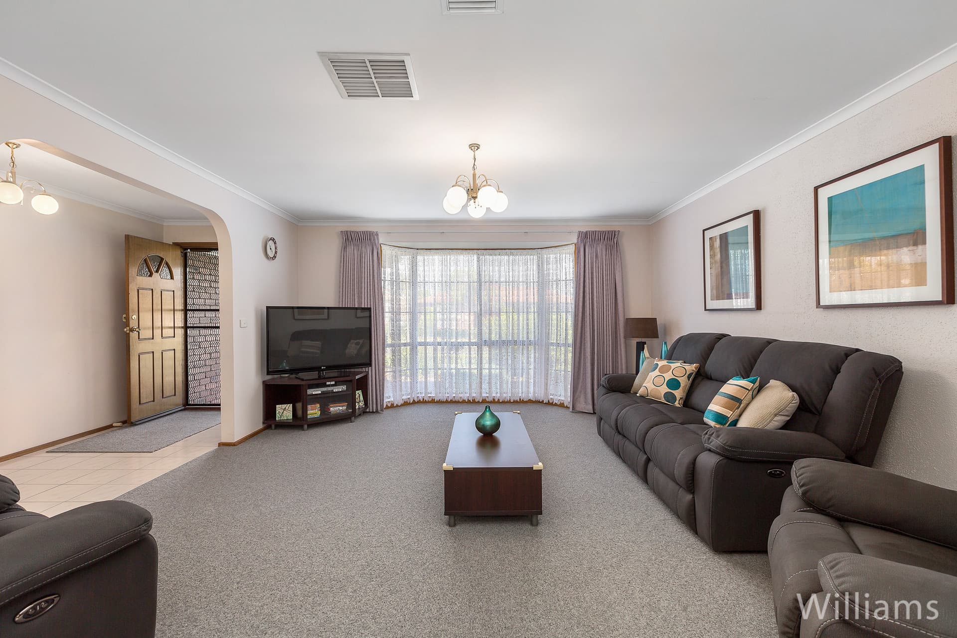 11 Elystan Road, Altona Meadows - Thumbnail 4