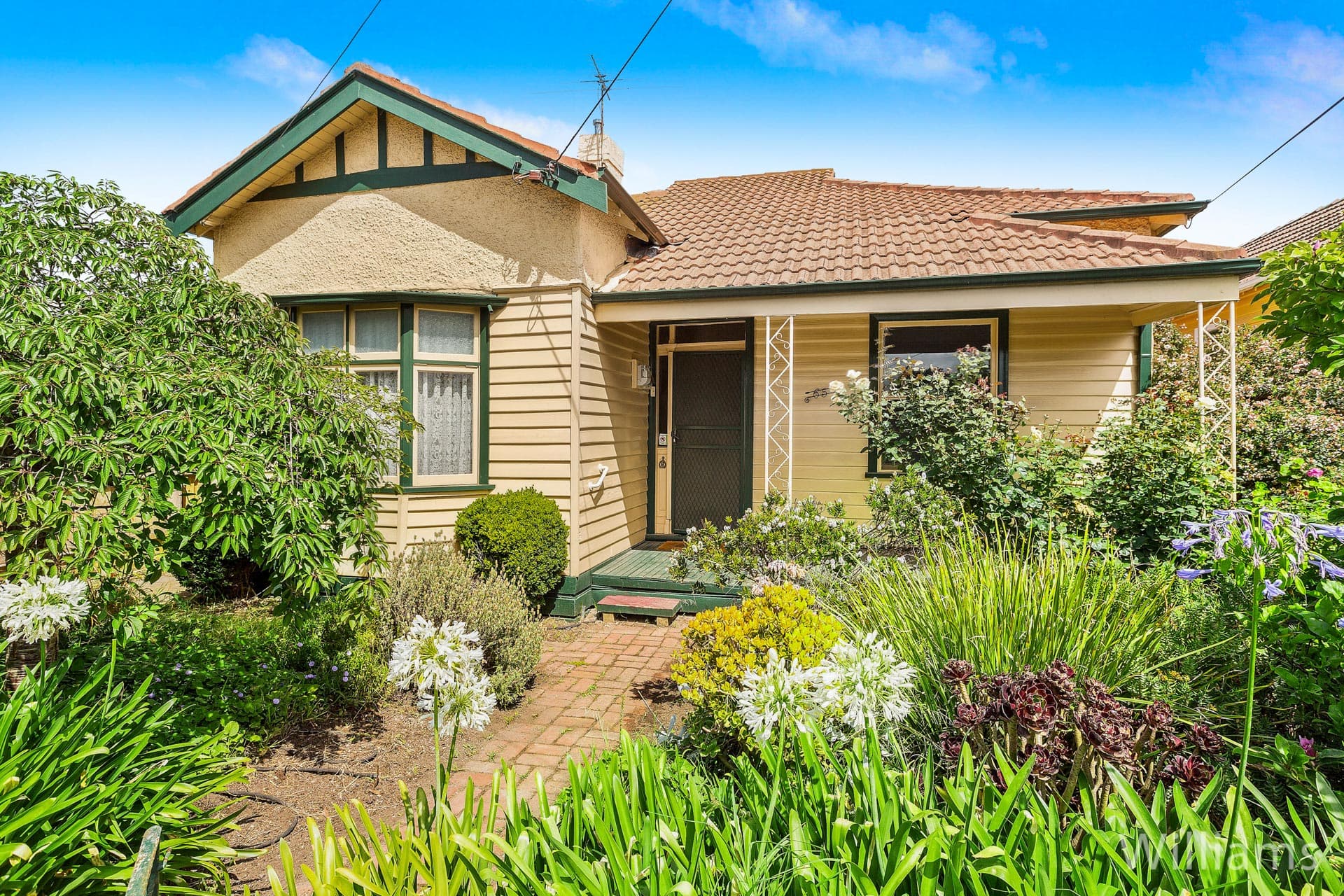 65 Elizabeth Street, Newport - Image 1