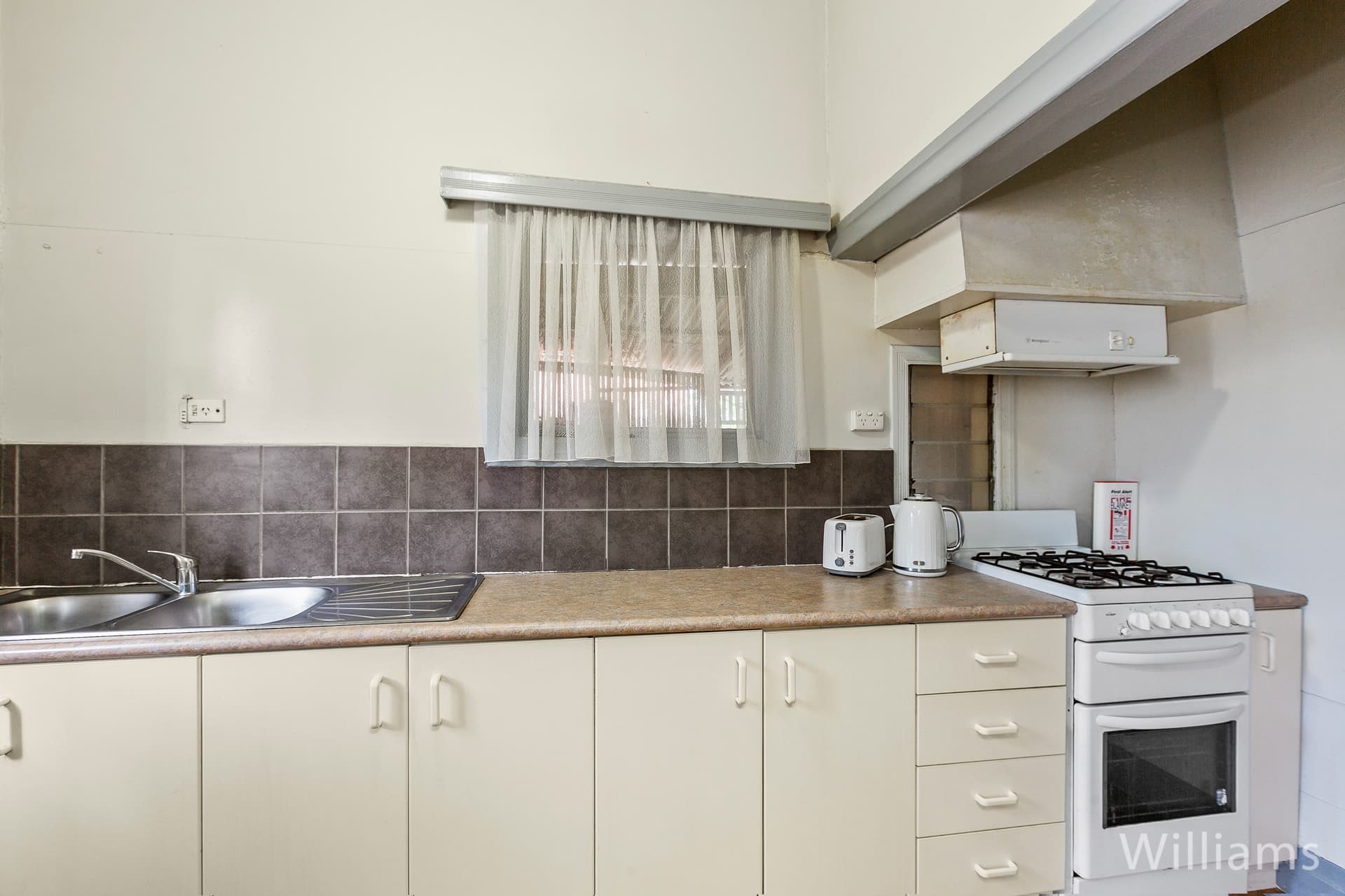 65 Elizabeth Street, Newport - Thumbnail 6