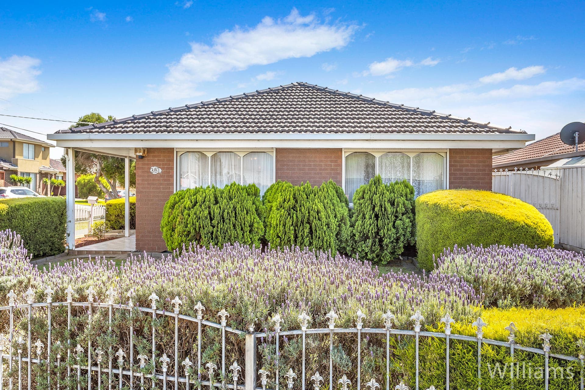 351 Queen Street, Altona Meadows - Thumbnail 2