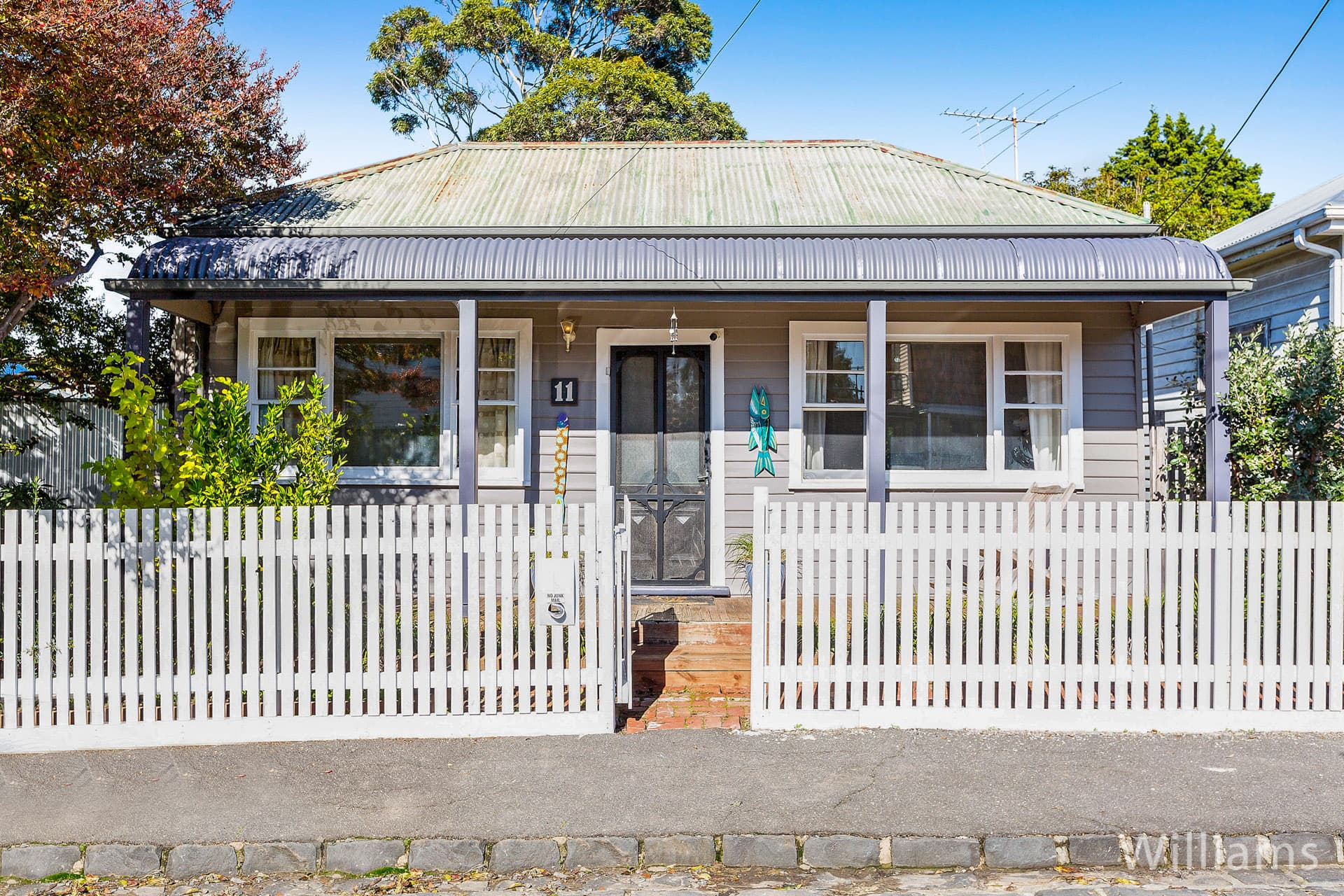 11 Mariner Street, Williamstown - Image 1