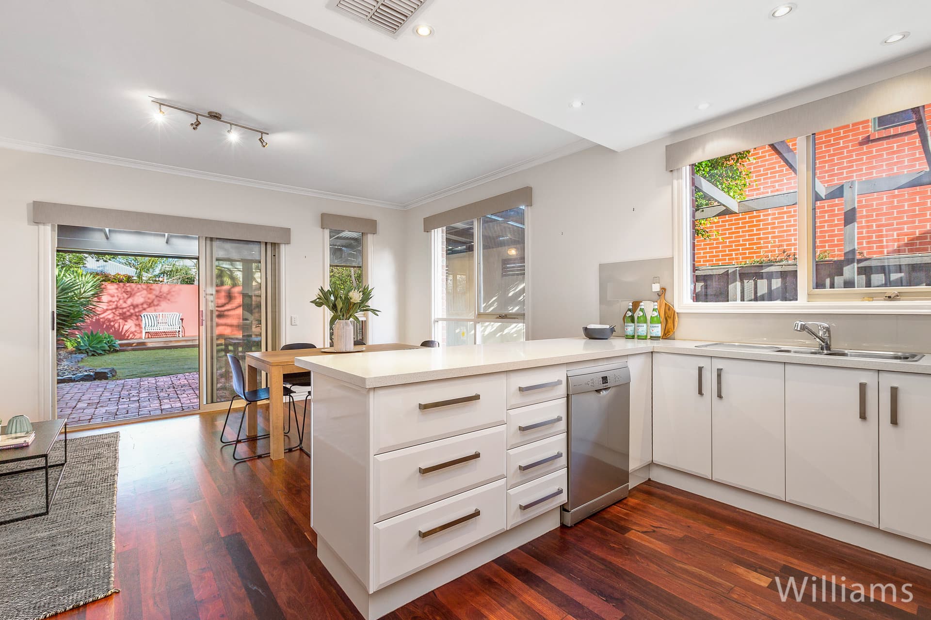 13 Bates Drive, Williamstown - Thumbnail 6