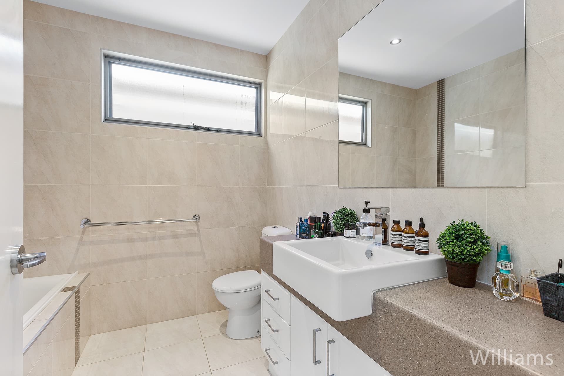 6 Dolman Lane, Newport - Thumbnail 8