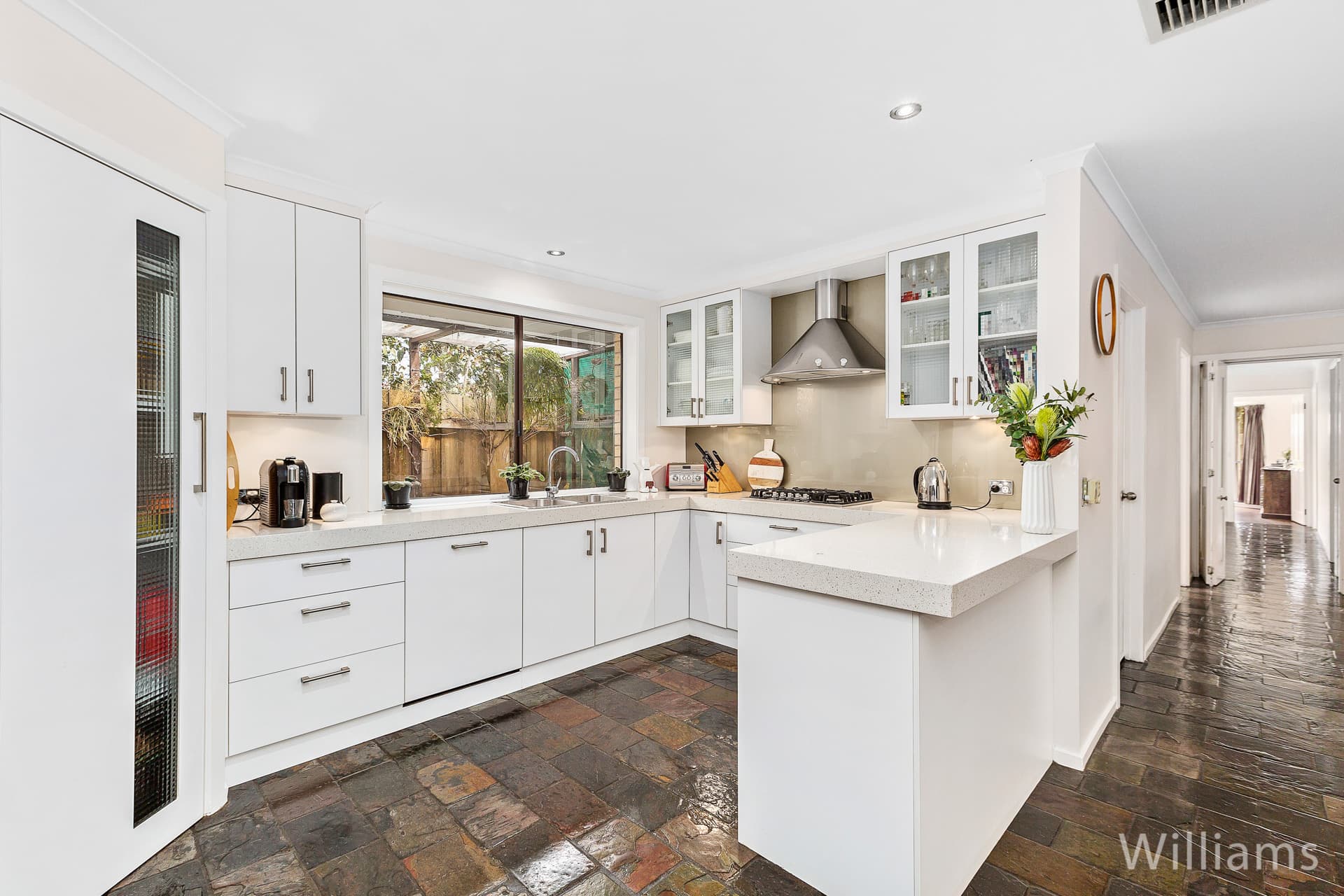 83 Florence Street, Williamstown - Thumbnail 4