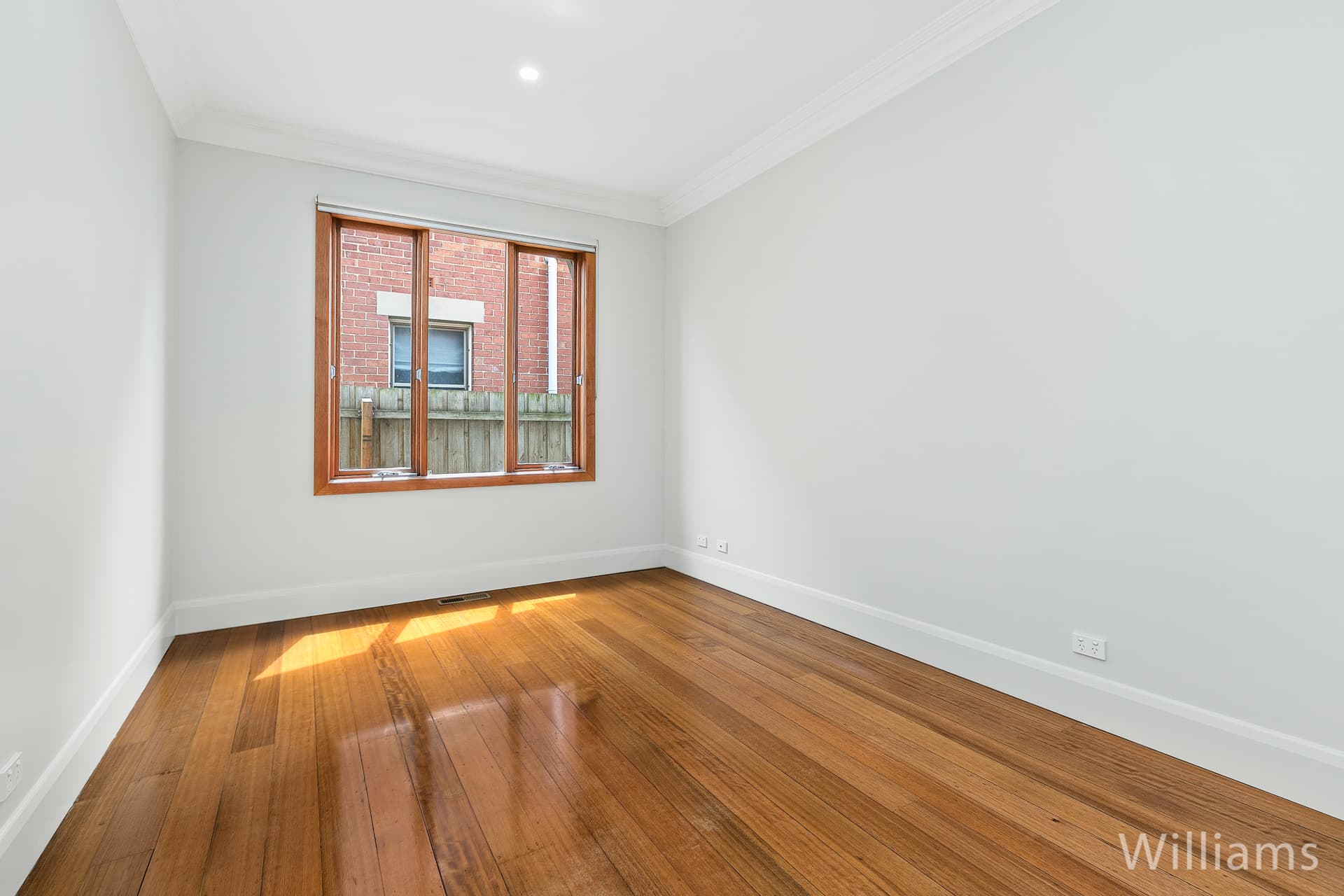 230 Melbourne Road, Williamstown - Thumbnail 4