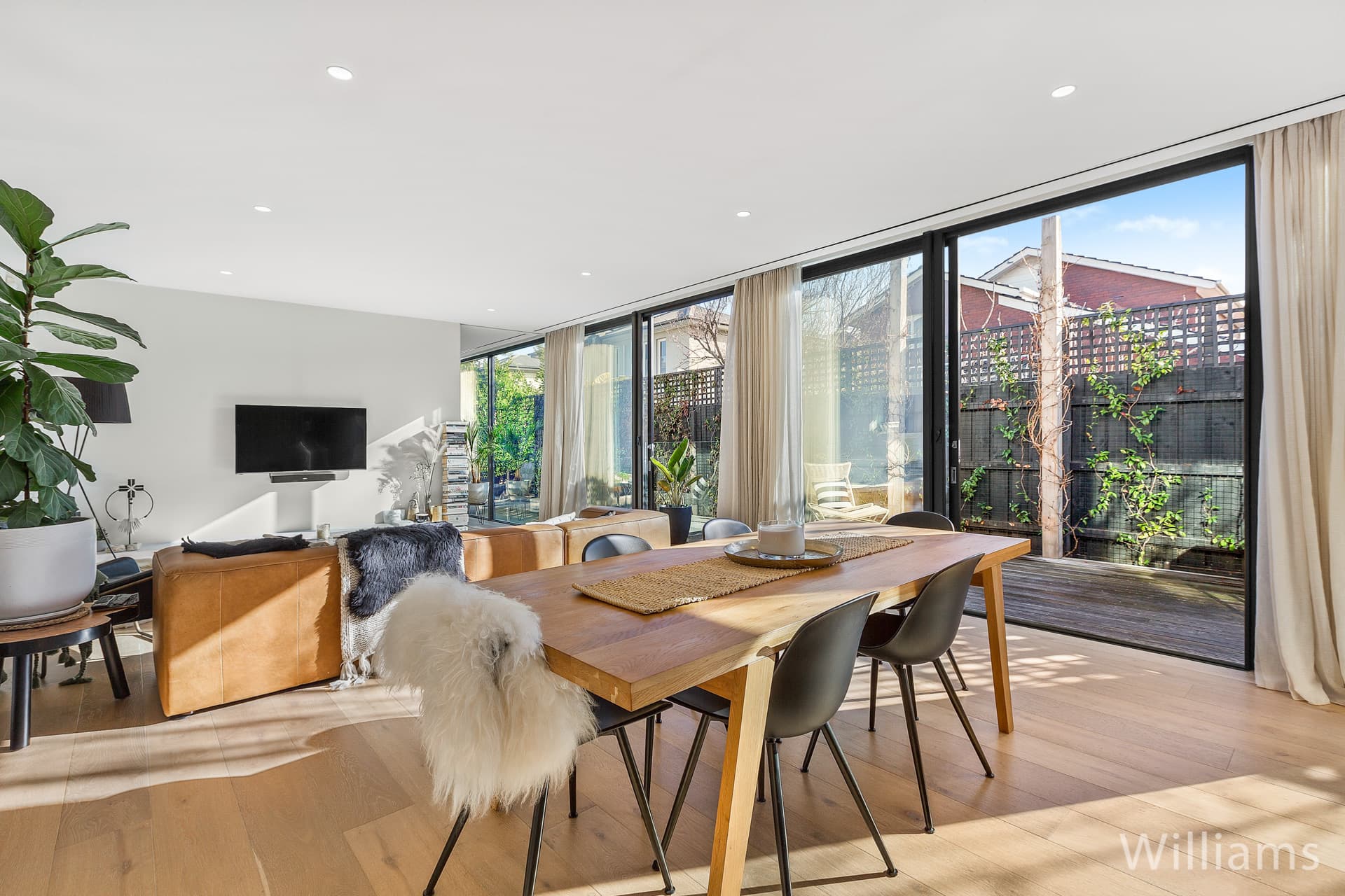 32A Railway Crescent, Williamstown - Thumbnail 8
