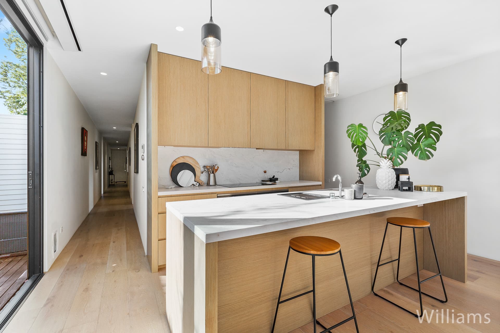32A Railway Crescent, Williamstown - Thumbnail 3