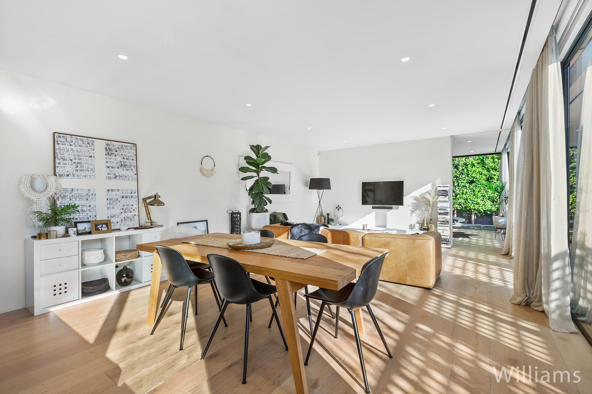 32A Railway Crescent, Williamstown - Thumbnail 6