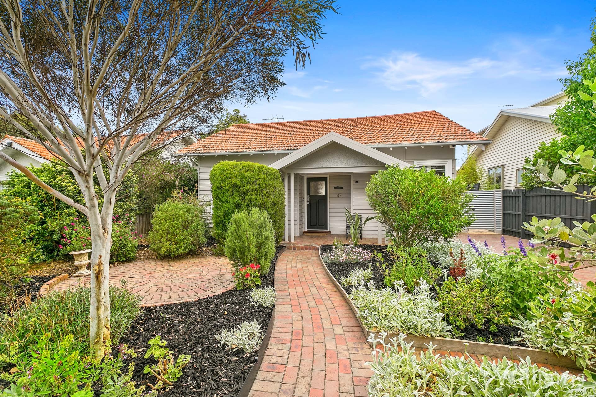47 Hobson Street, Newport - Image 1