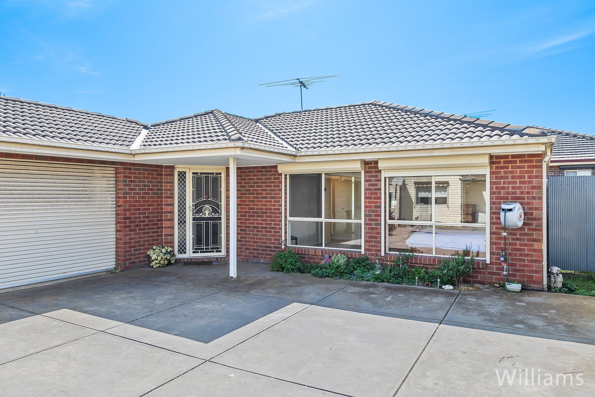 2/50 Maidstone Street, Altona - Thumbnail 2