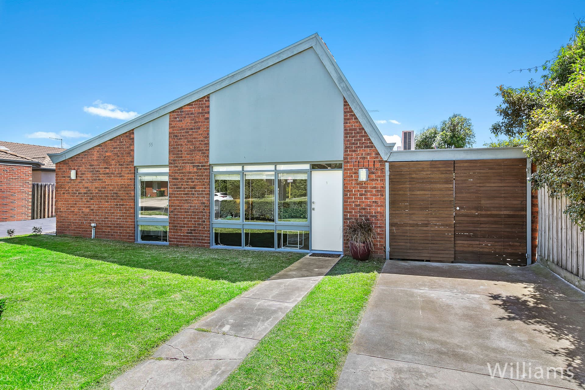 1/55 Challis Street, Newport - Thumbnail 2