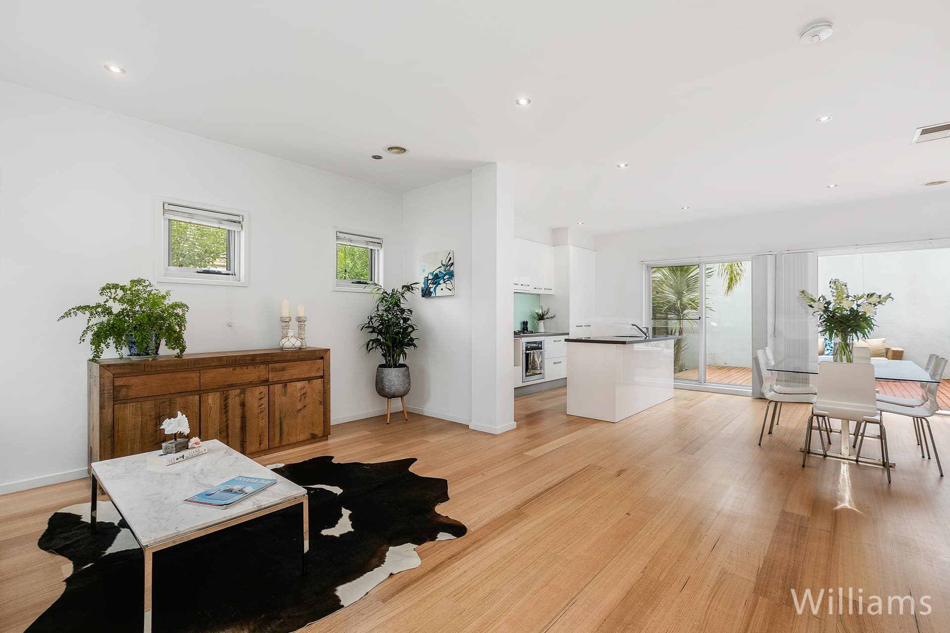 1/227 Woods Street, Newport - Thumbnail 3