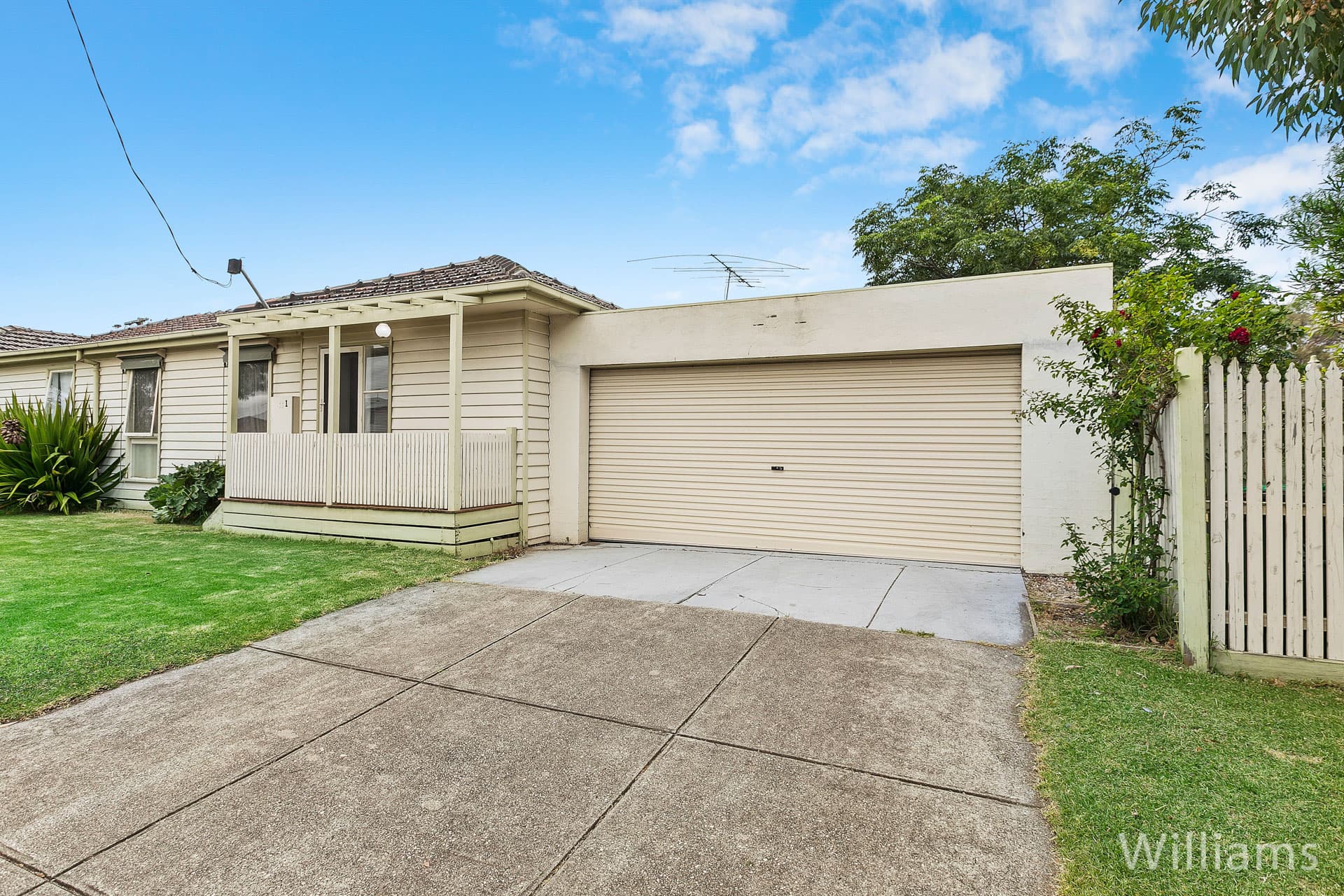 1 Bruce Street, Newport - Image 1