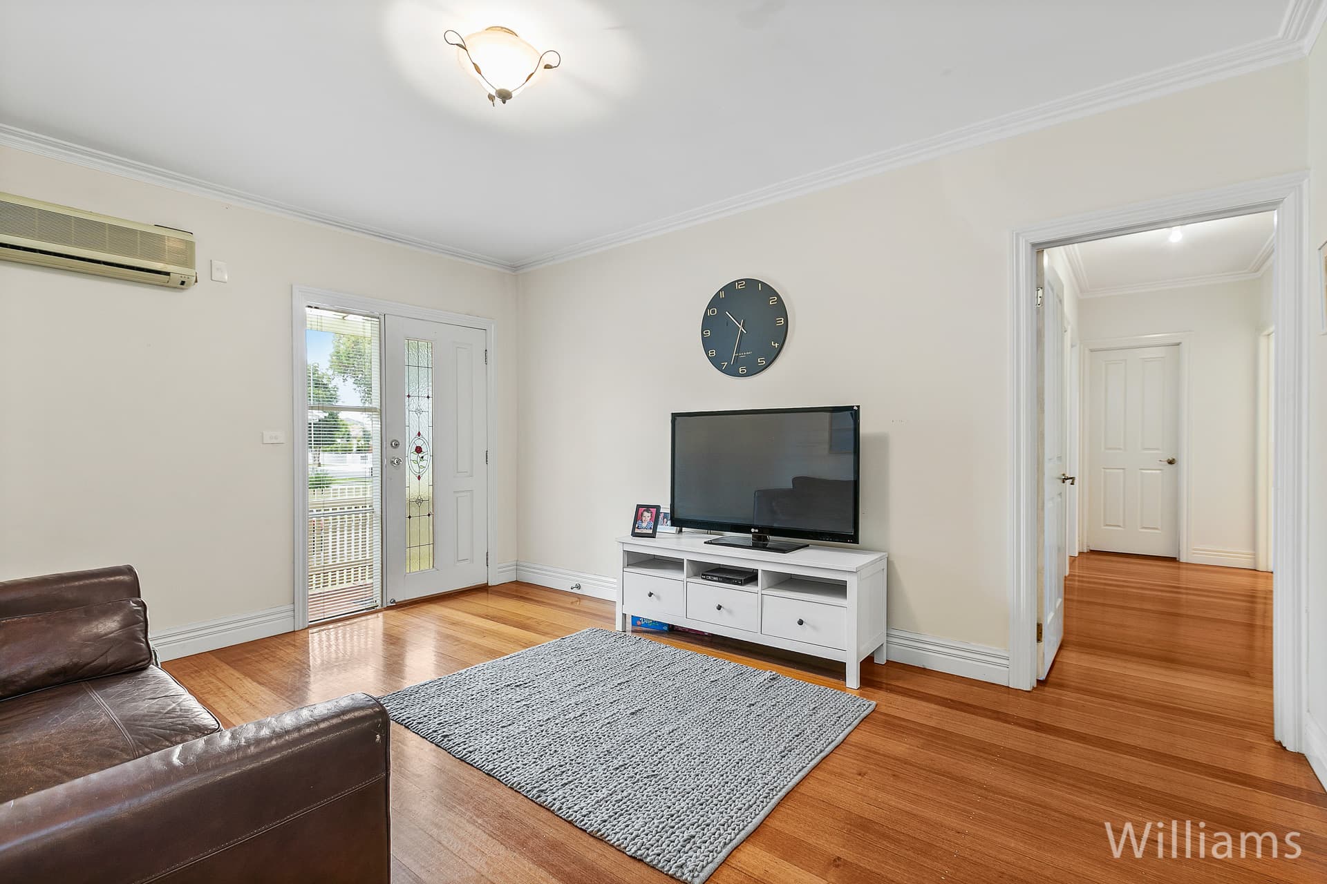 1 Bruce Street, Newport - Thumbnail 6