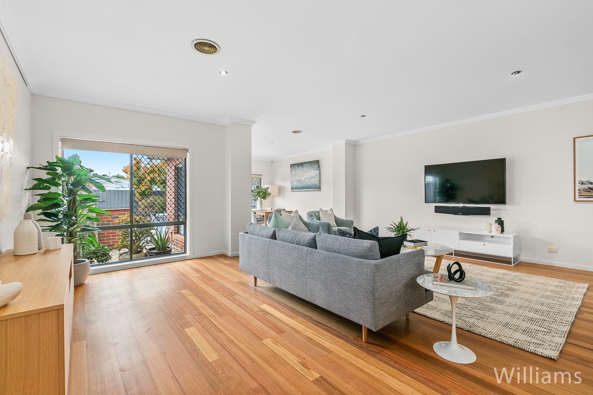 18 Maddox Road, Newport - Thumbnail 7