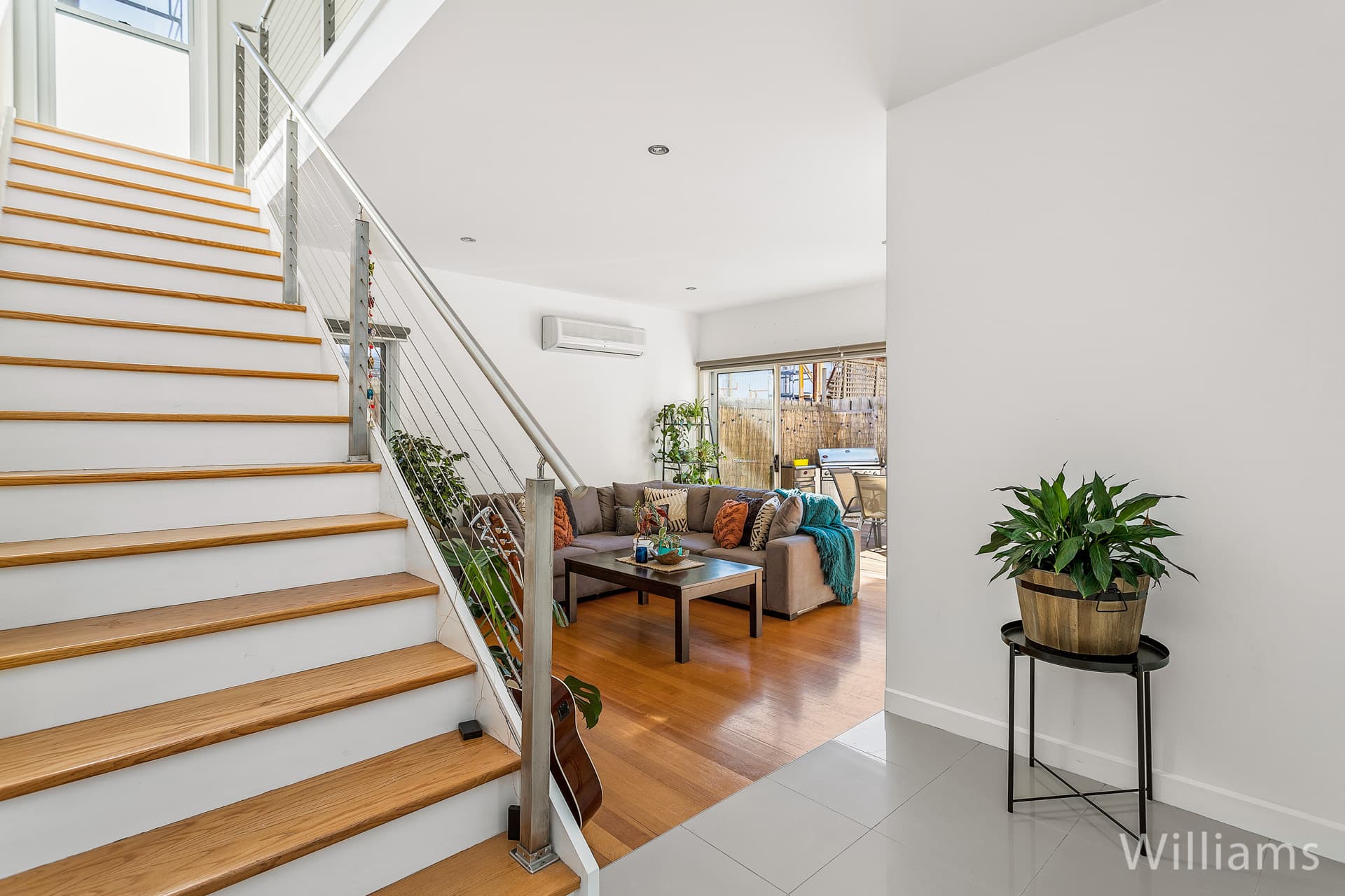 4/98 Blackshaws Road, South Kingsville - Thumbnail 2