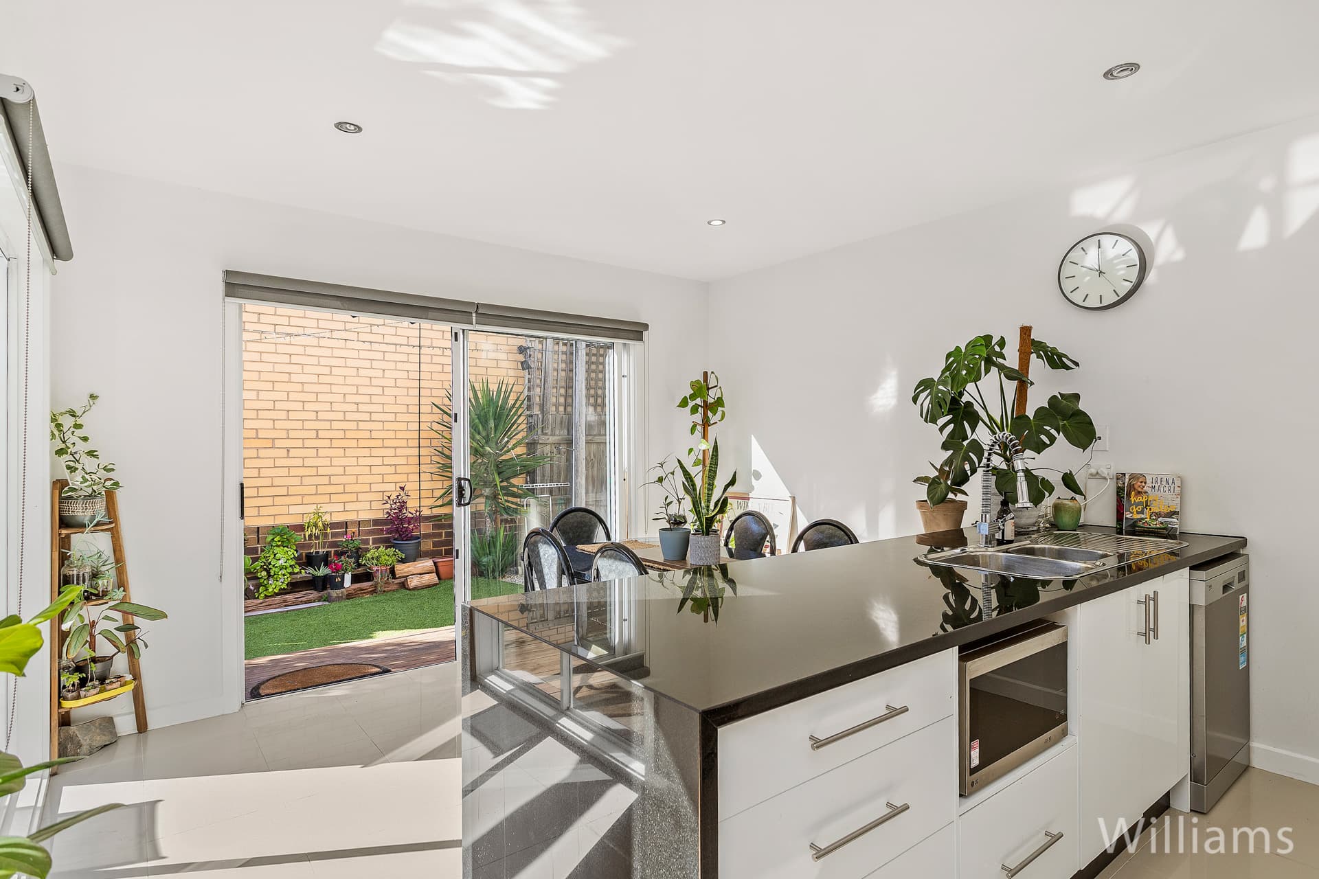 4/98 Blackshaws Road, South Kingsville - Thumbnail 8