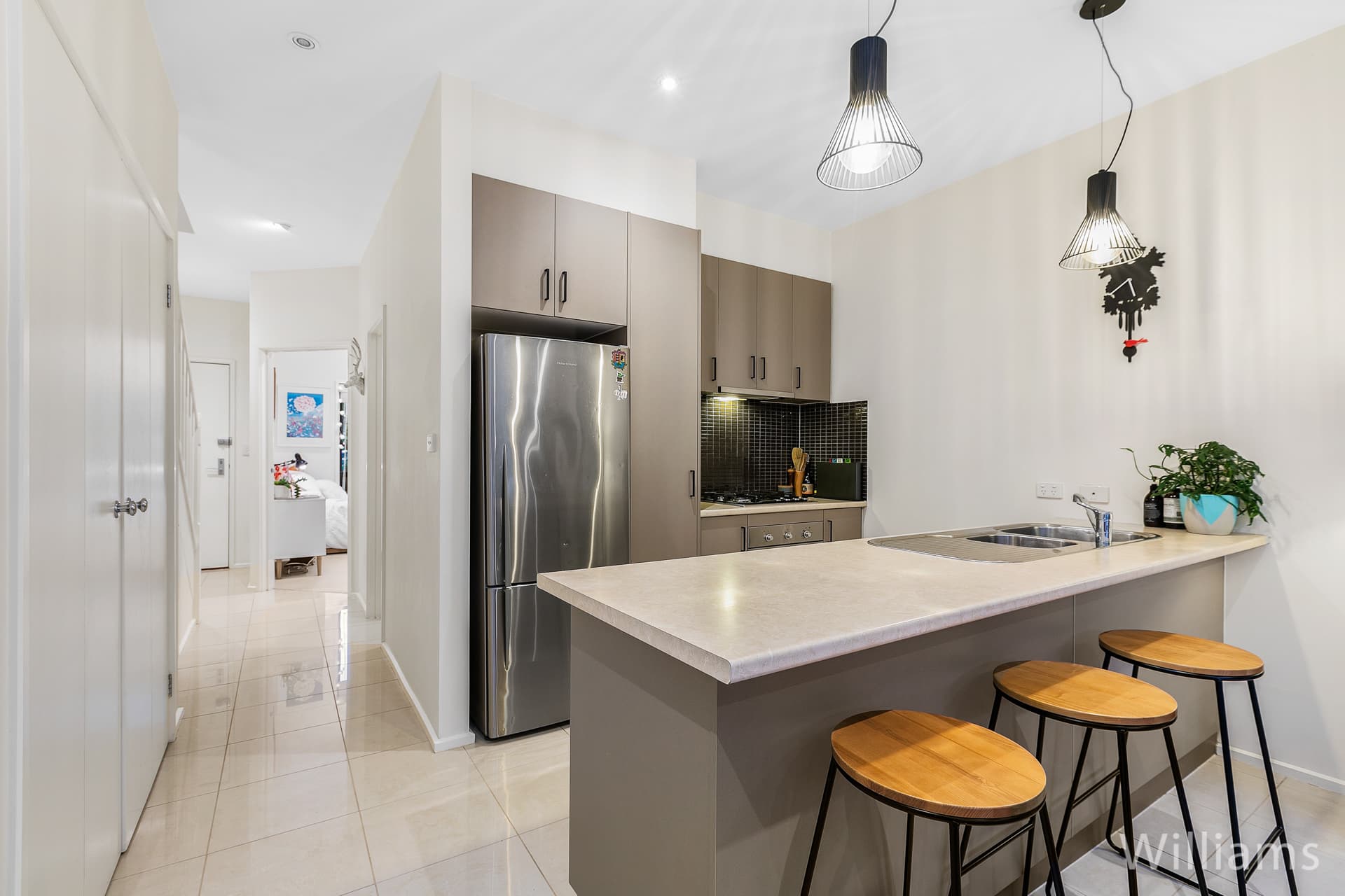 2/3 Basil Street, Newport - Thumbnail 4