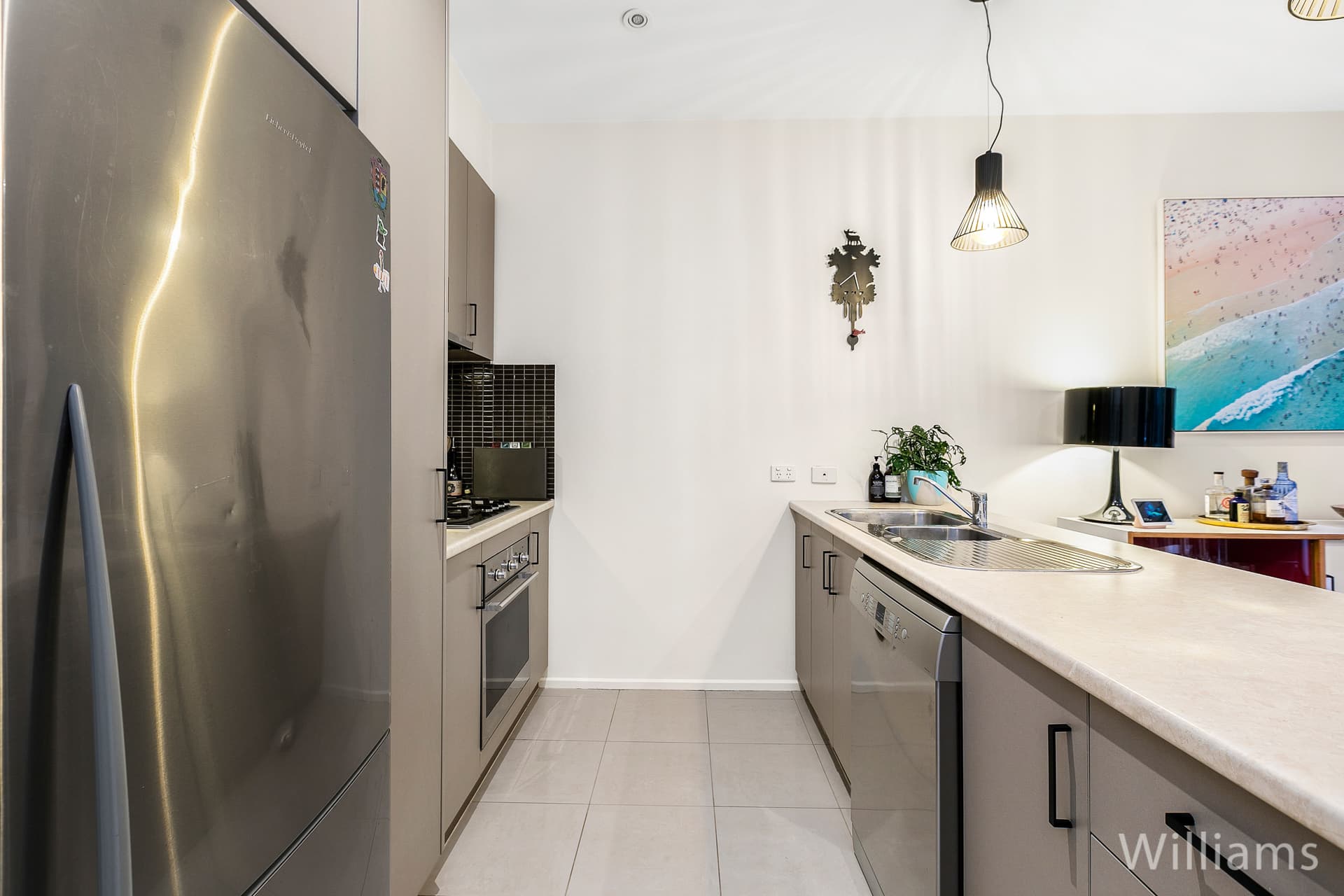 2/3 Basil Street, Newport - Thumbnail 3