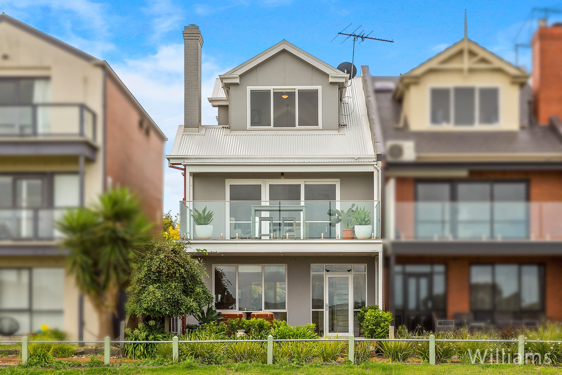 4 Hoffman Terrace, Williamstown - Image 1