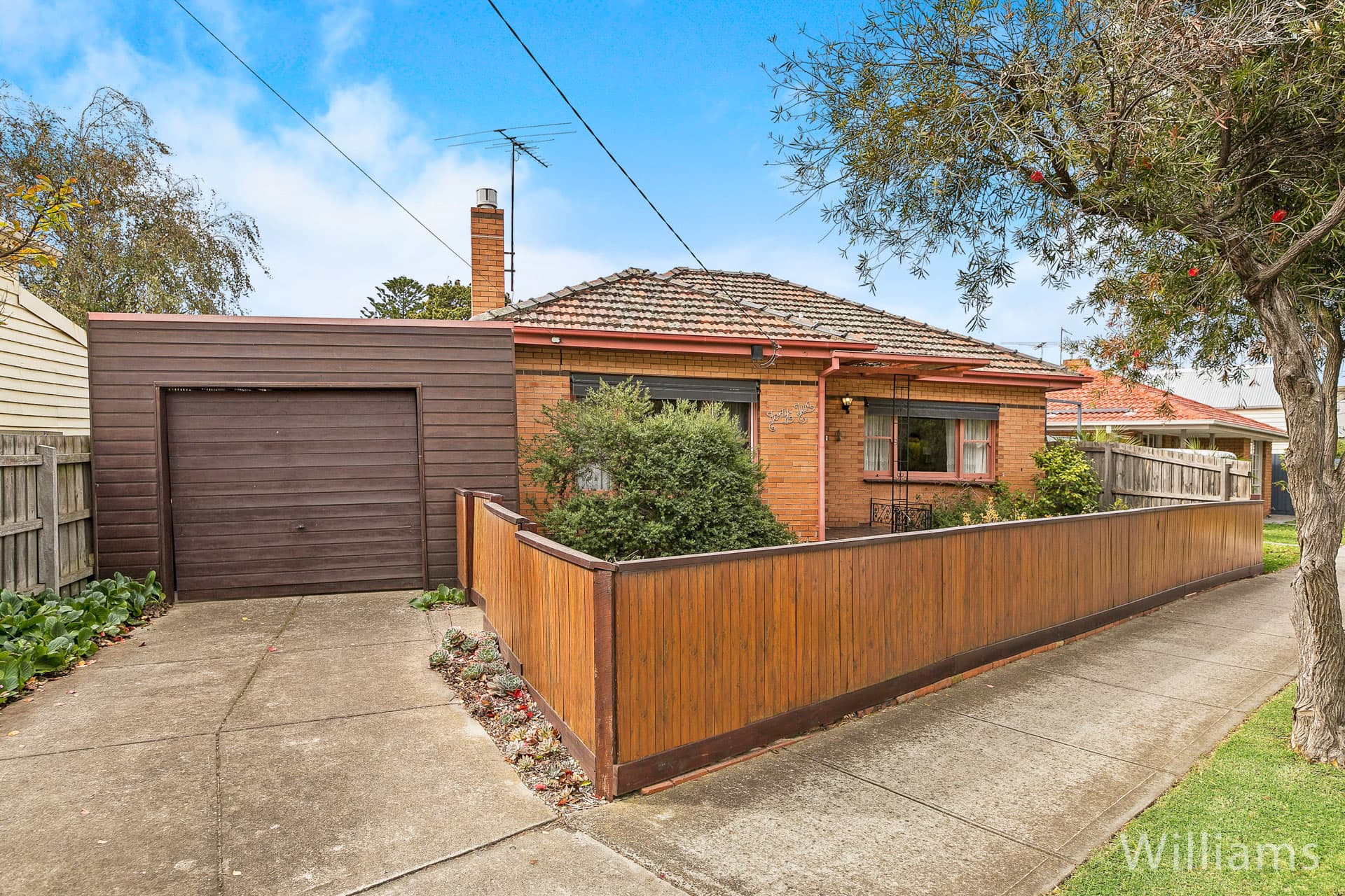 42 Railway Place, Williamstown - Image 1