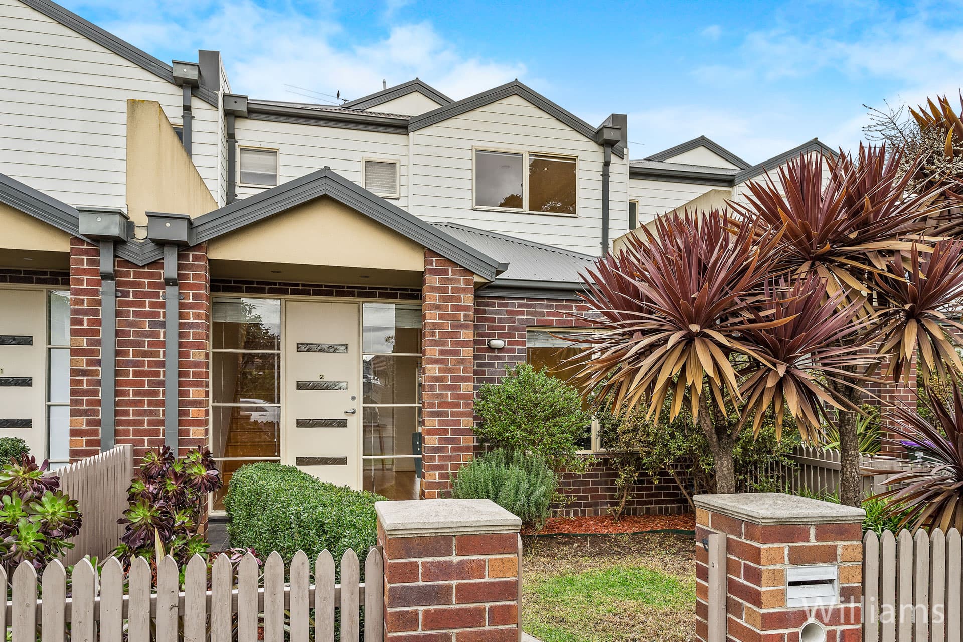 2/222 Mason Street, Altona North - Image 1