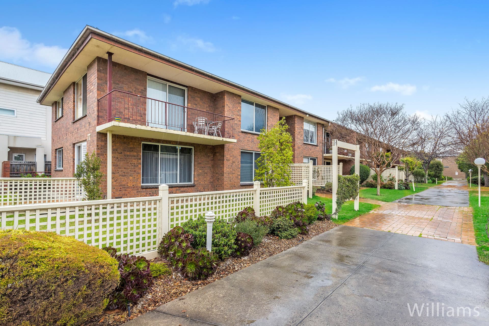 8/77 Dover Road, Williamstown - Image 1