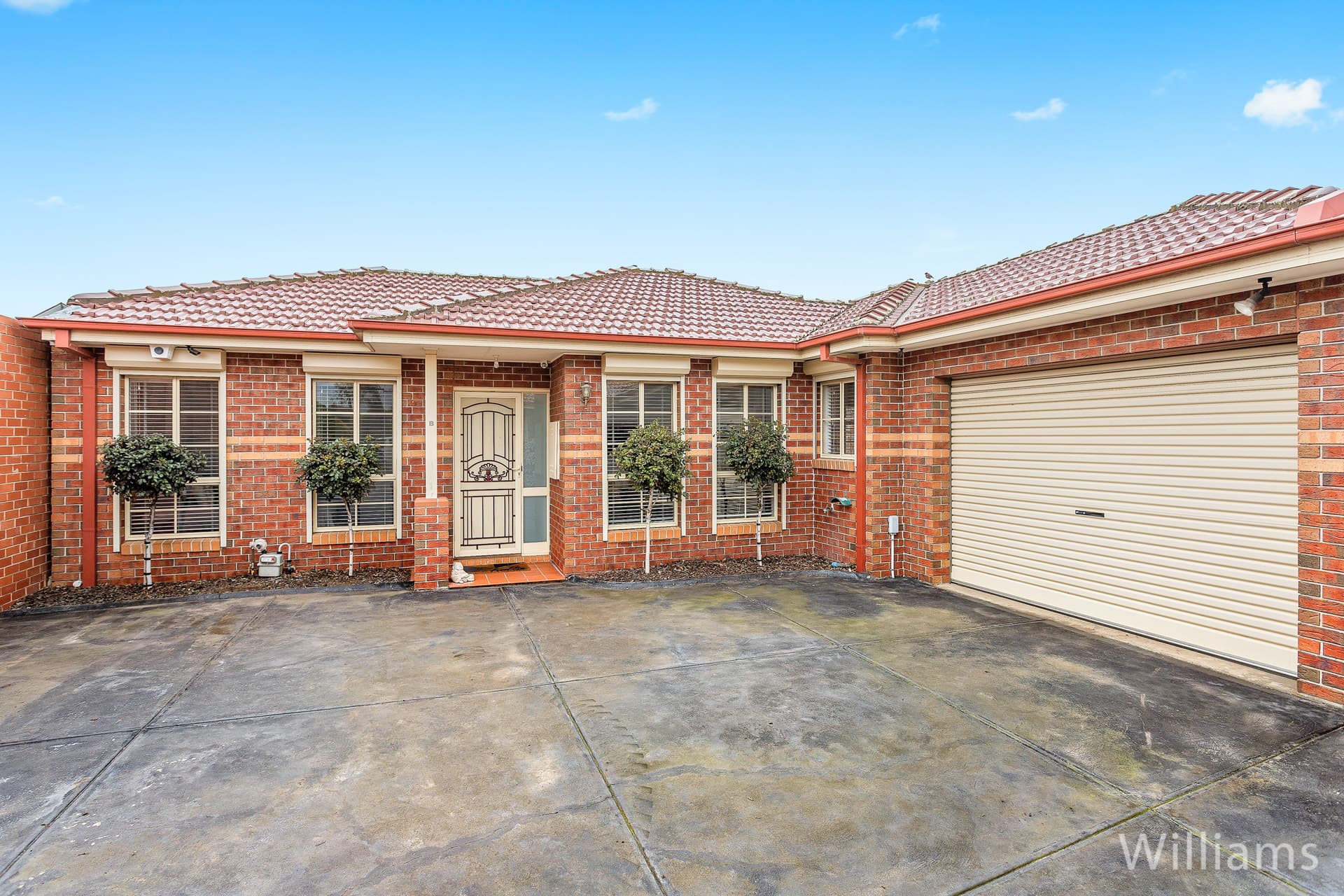 2/25 Sutton Avenue, Altona North - Image 1