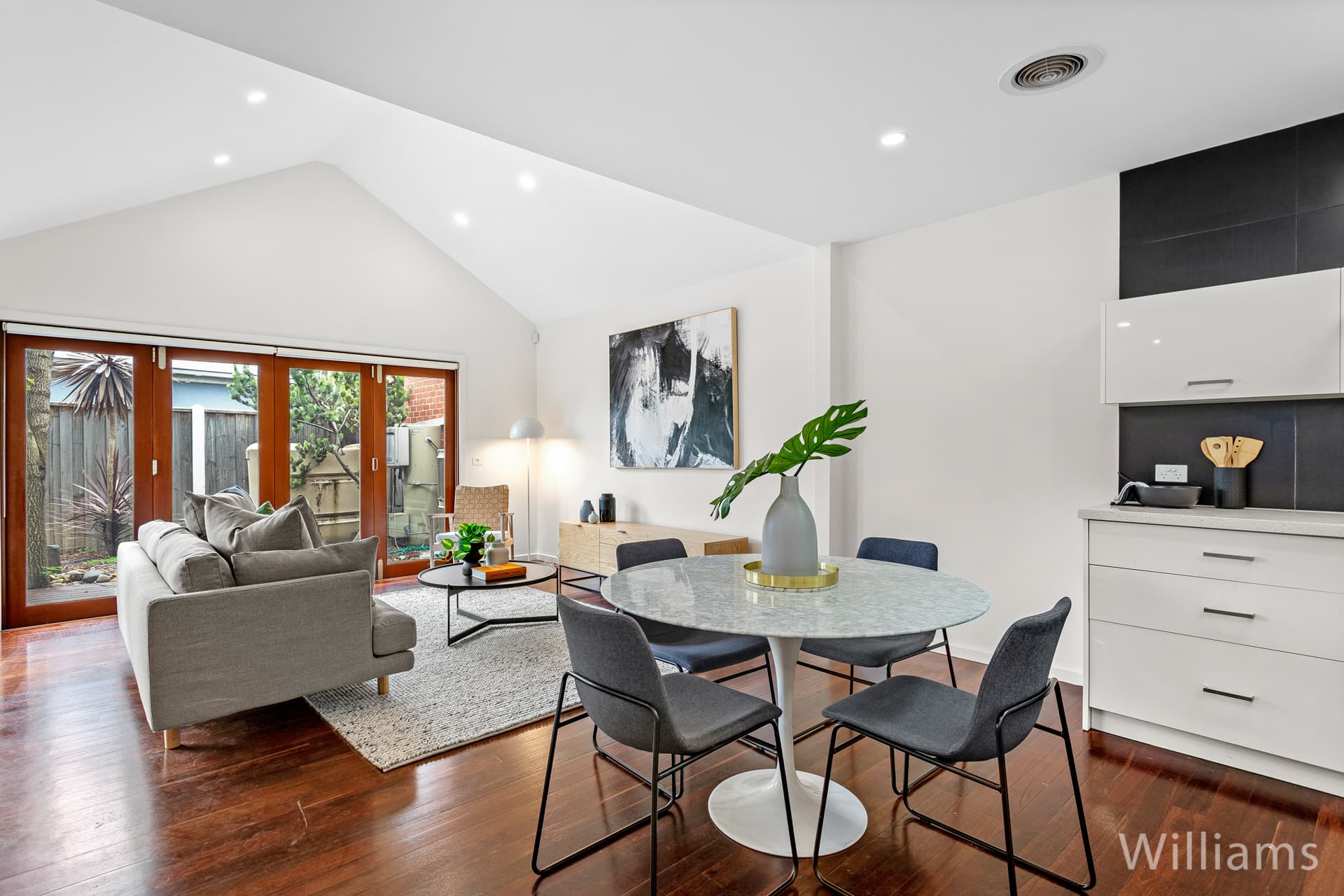 21 Ross Street, Newport - Thumbnail 8
