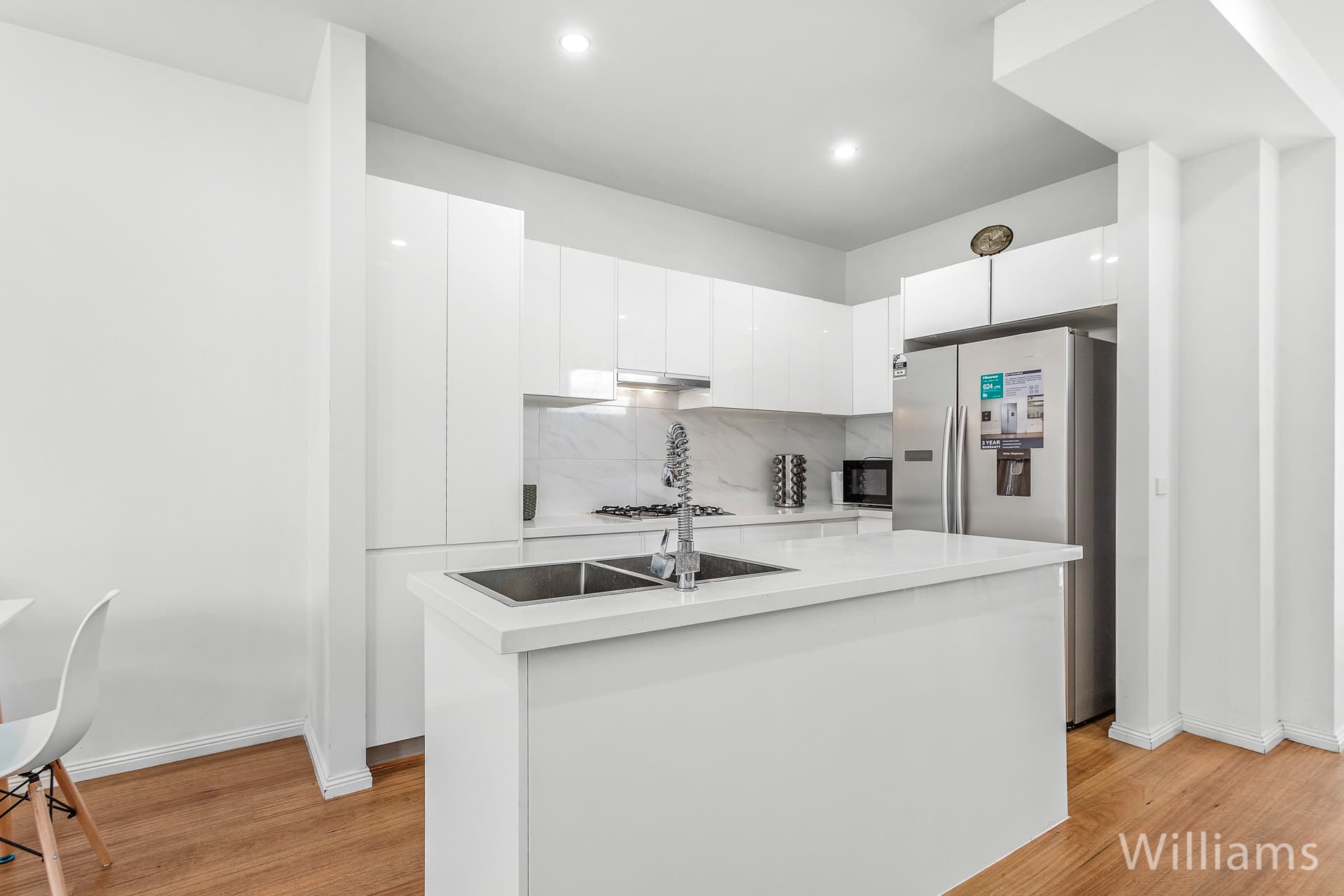 3 Brunel Street, South Kingsville - Thumbnail 2