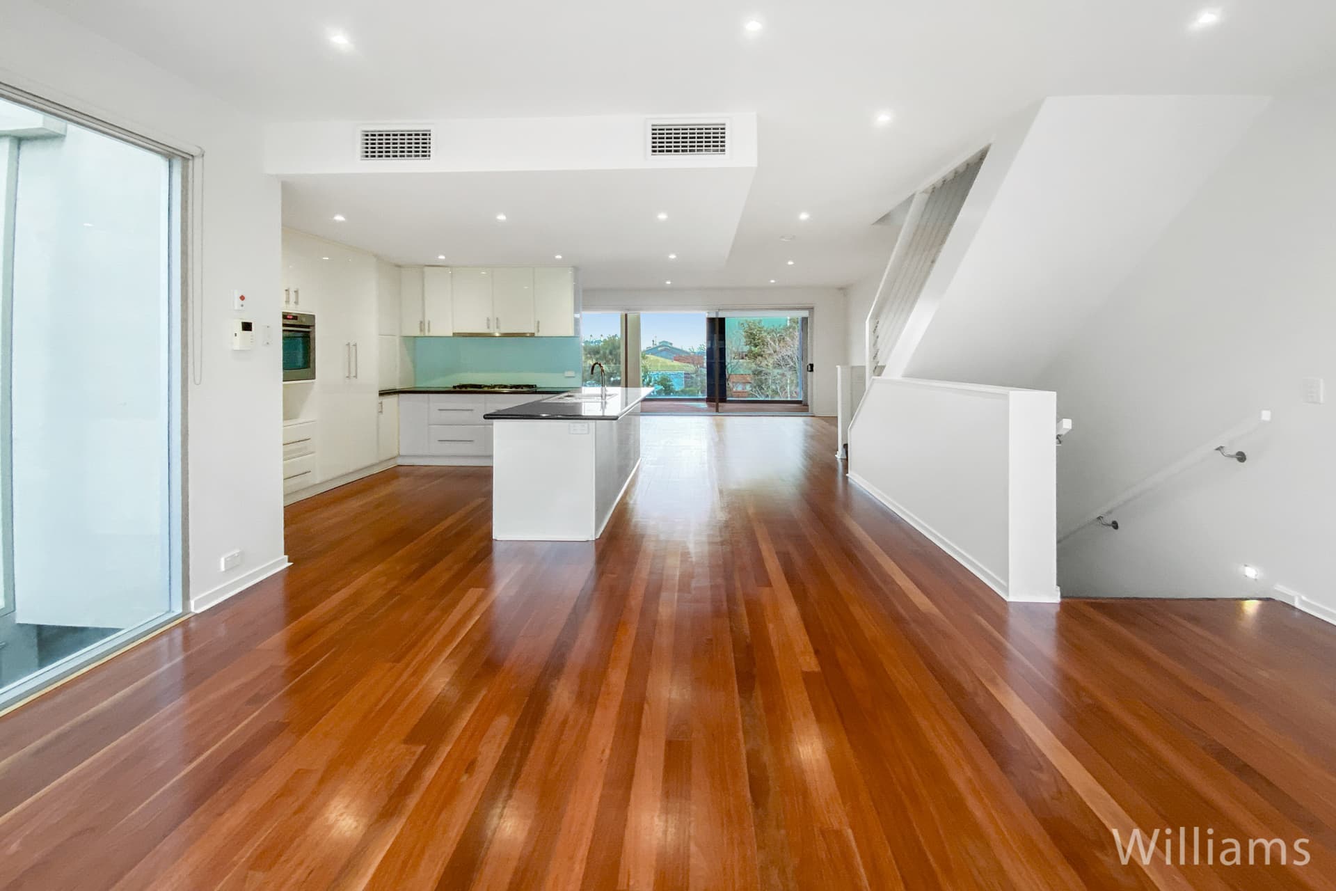75 Nelson Place, Williamstown - Thumbnail 6