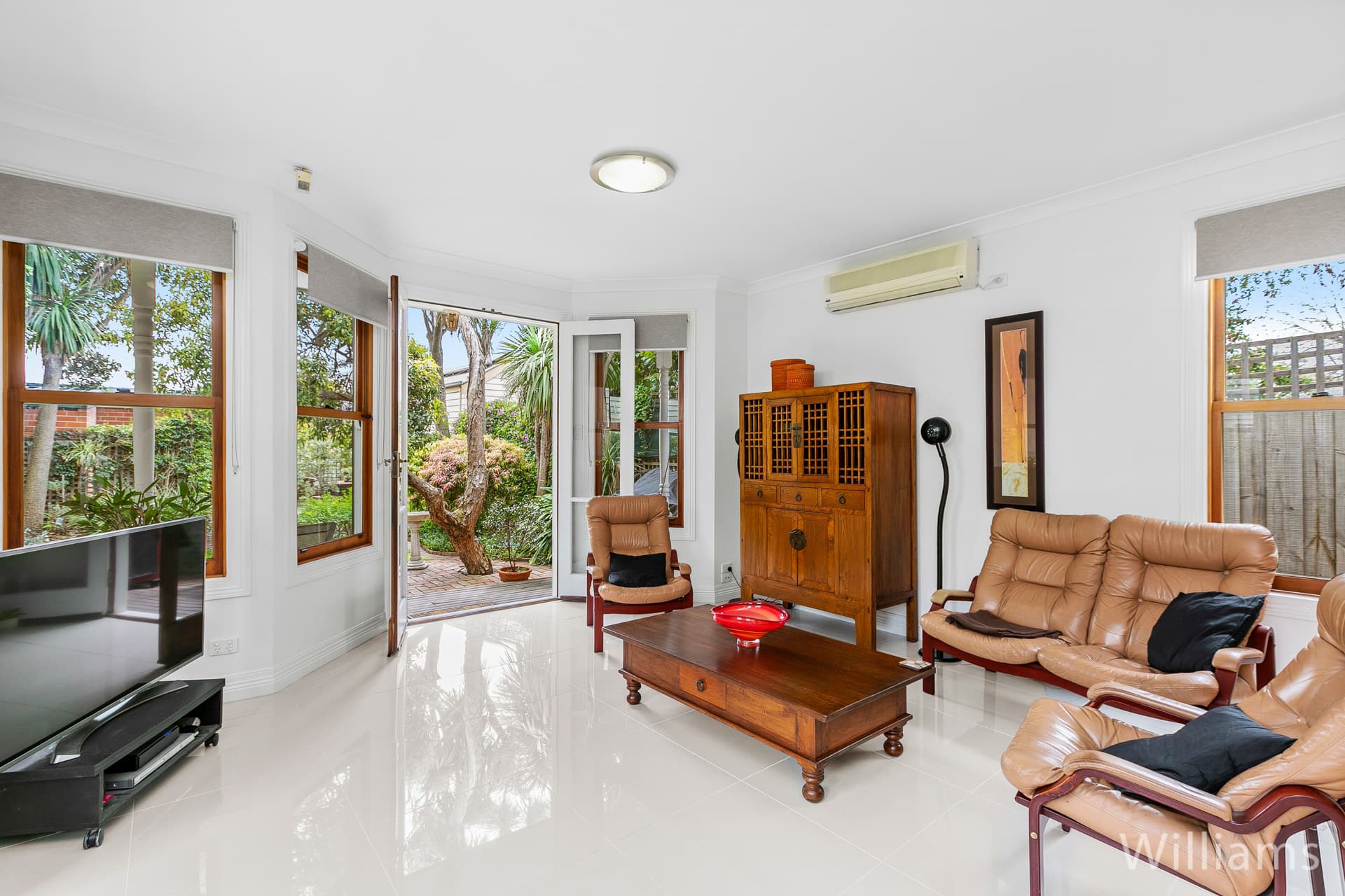 6 Collins Street, Williamstown - Thumbnail 6