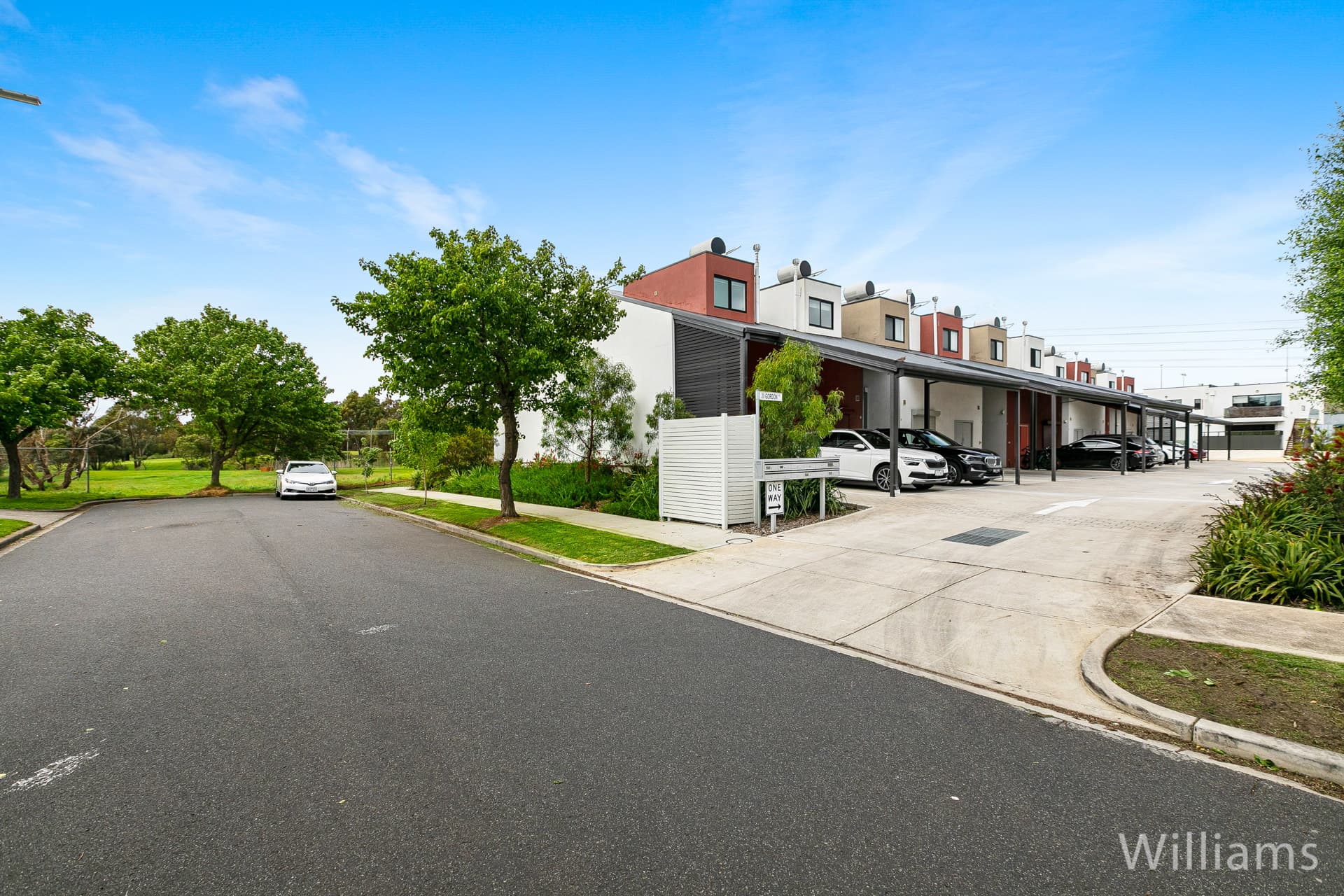 4/20 Gordon Parade, Yarraville - Image 1