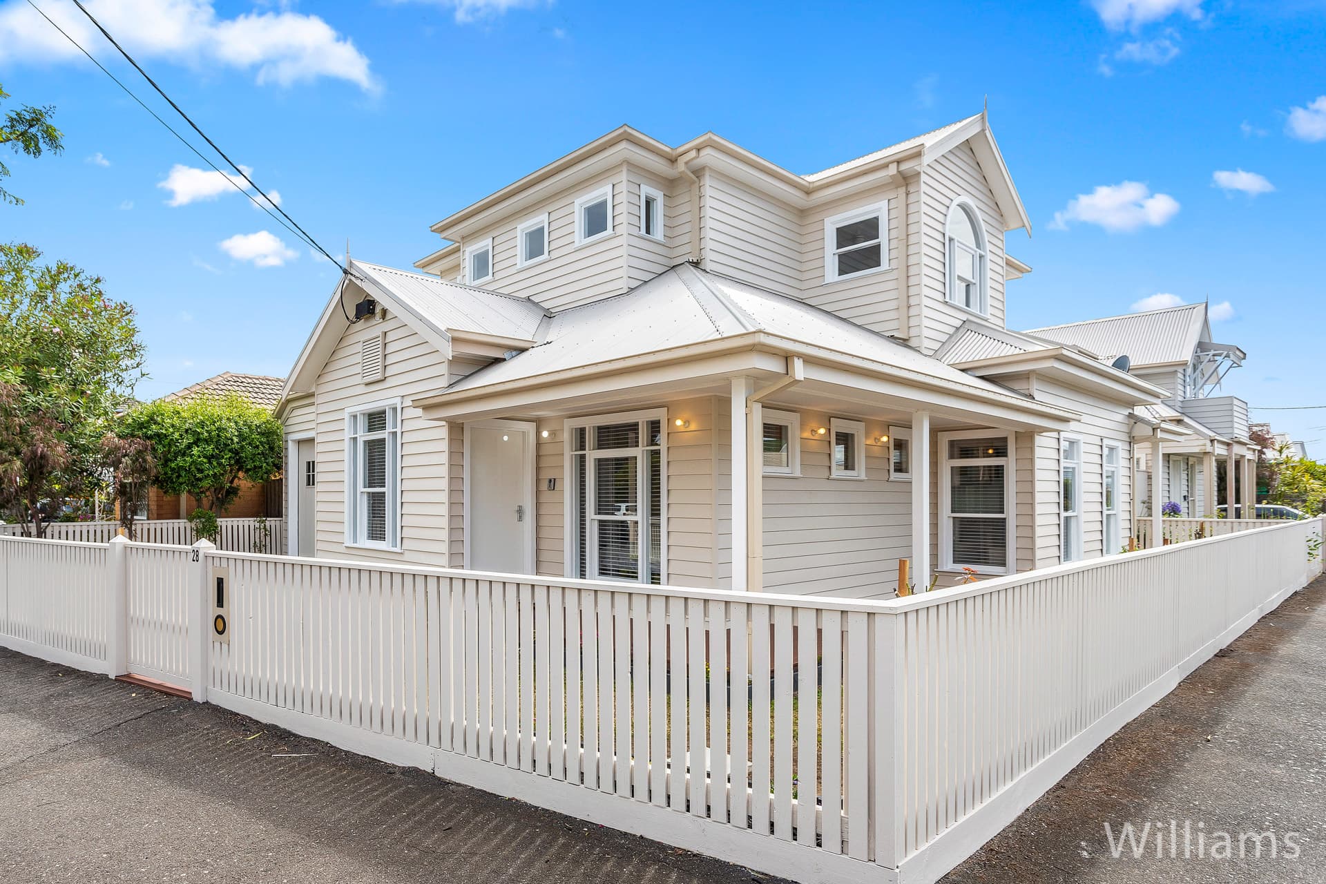 28 Dover Road, Williamstown - Thumbnail 2