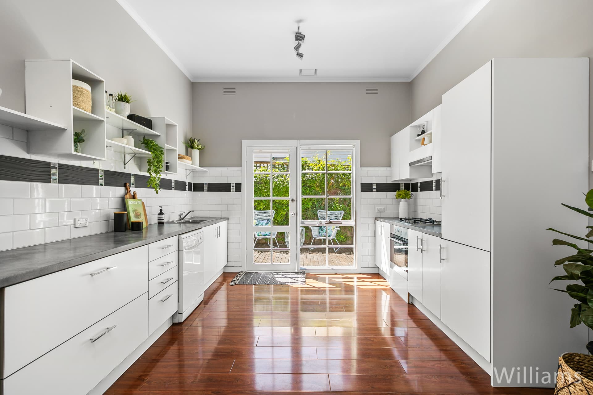43 Oakbank Street, Newport - Thumbnail 4