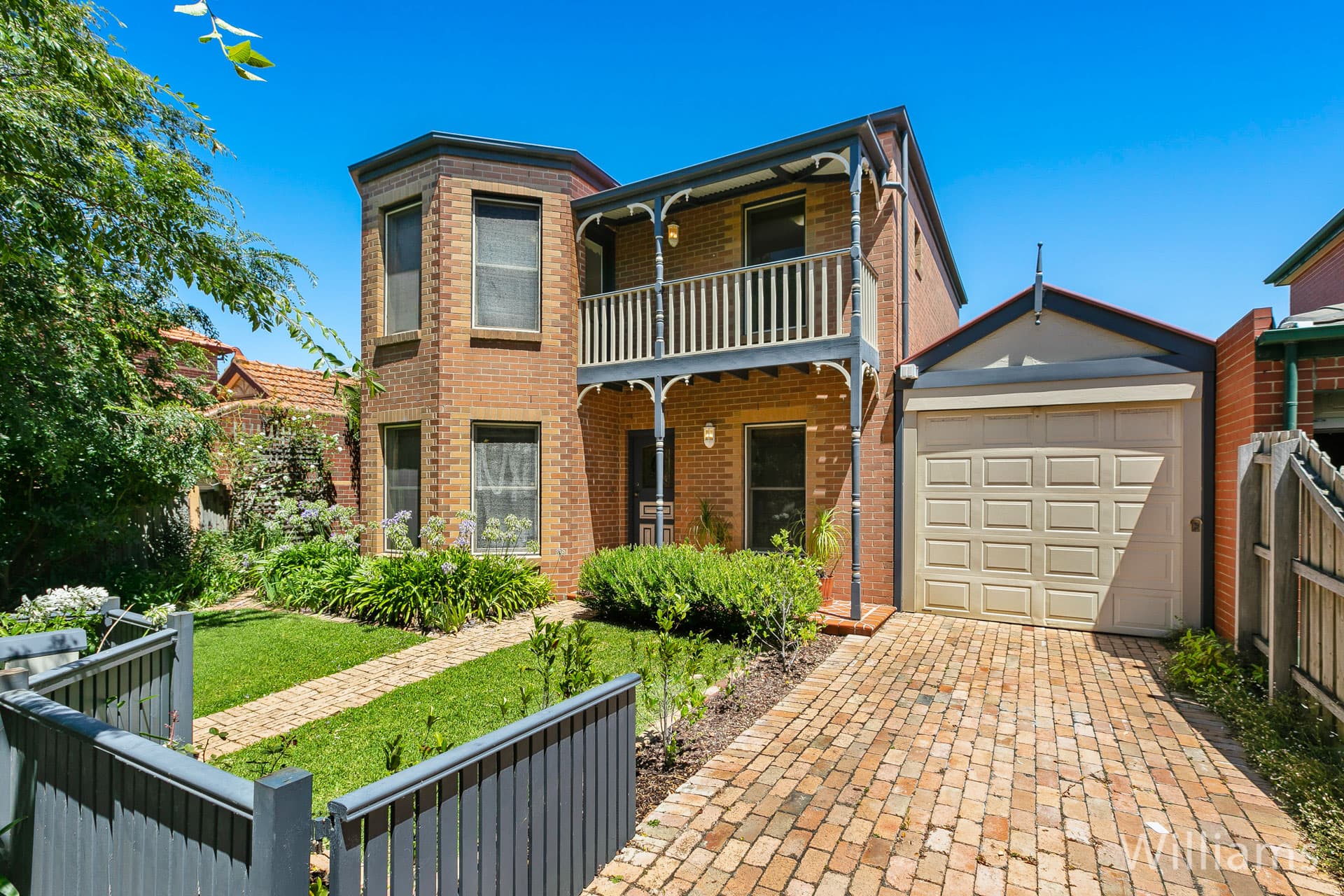1 Merrett Drive, Williamstown - Thumbnail 2