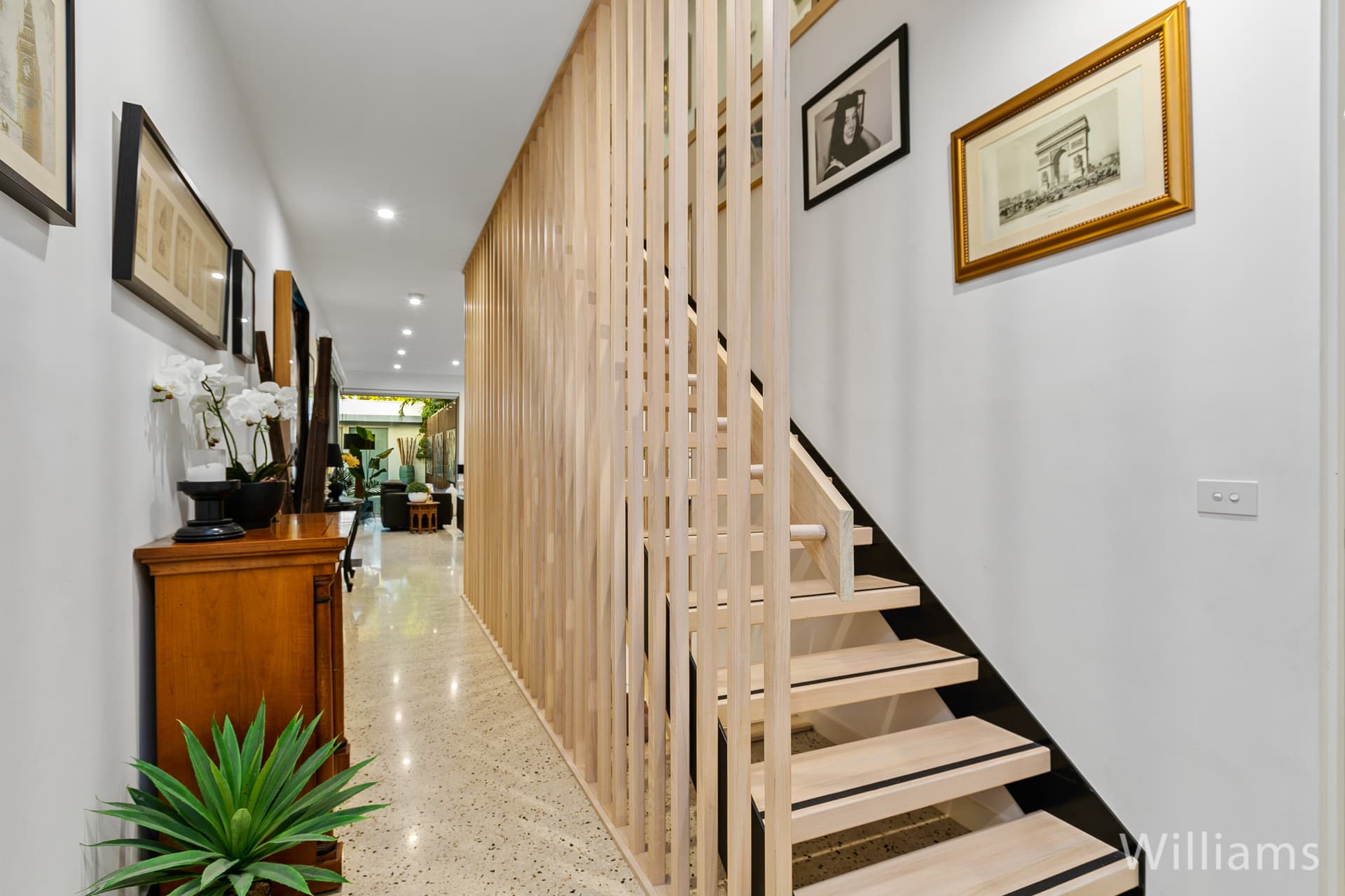 2C Webster Street, Seddon - Thumbnail 2