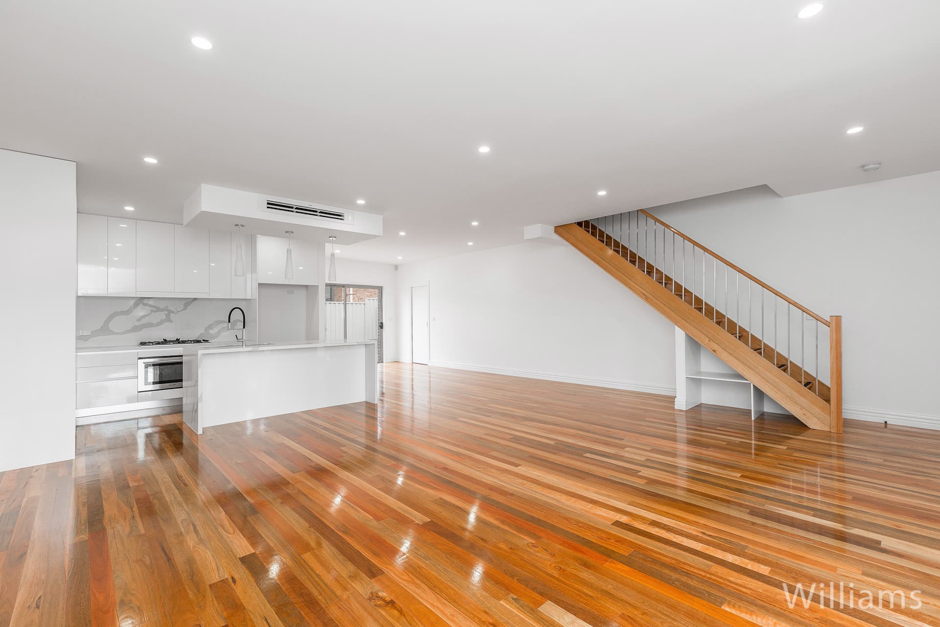 19 Oxford Street, Newport - Image 1
