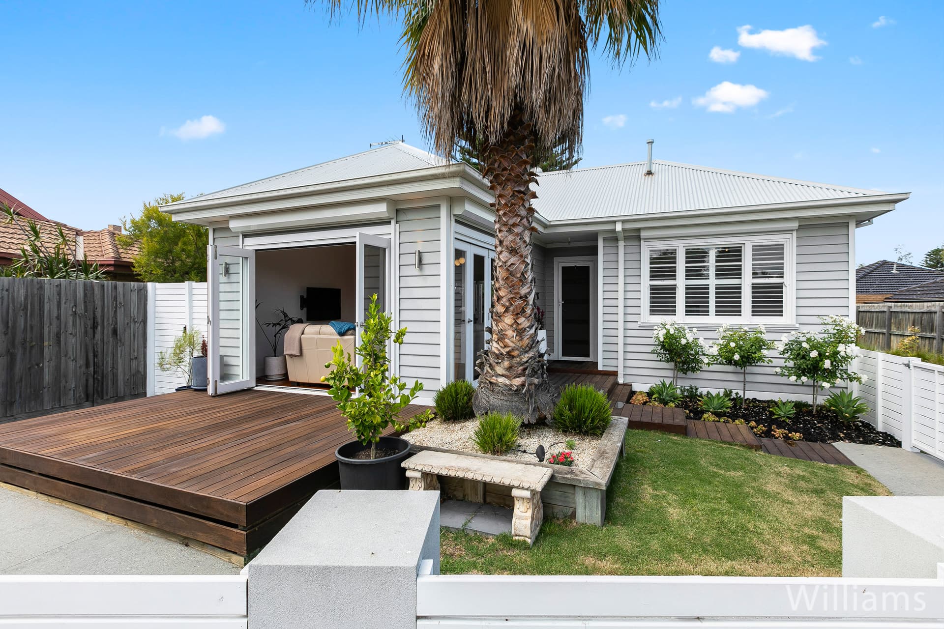 1/2 Bracken Grove, Altona - Thumbnail 2