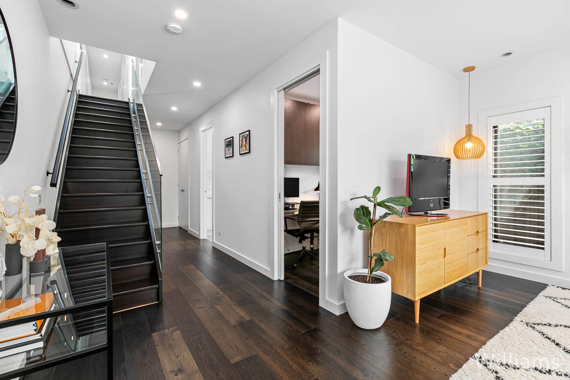21A Blackshaws Road, Newport - Thumbnail 2