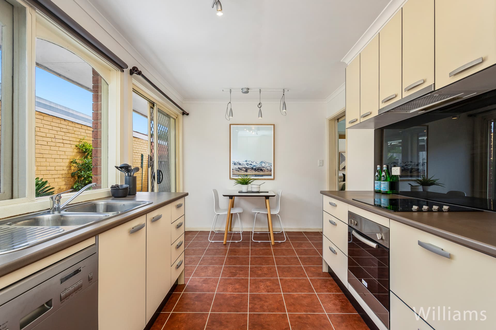 2/10 Steel Street, Spotswood - Thumbnail 8