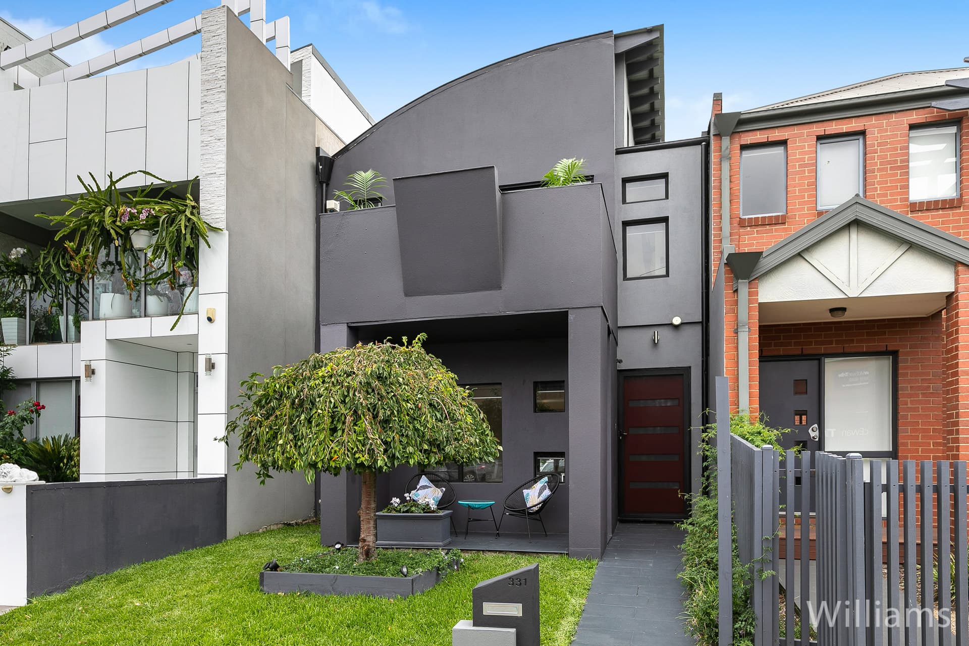 331 Melbourne Road, Newport - Image 1