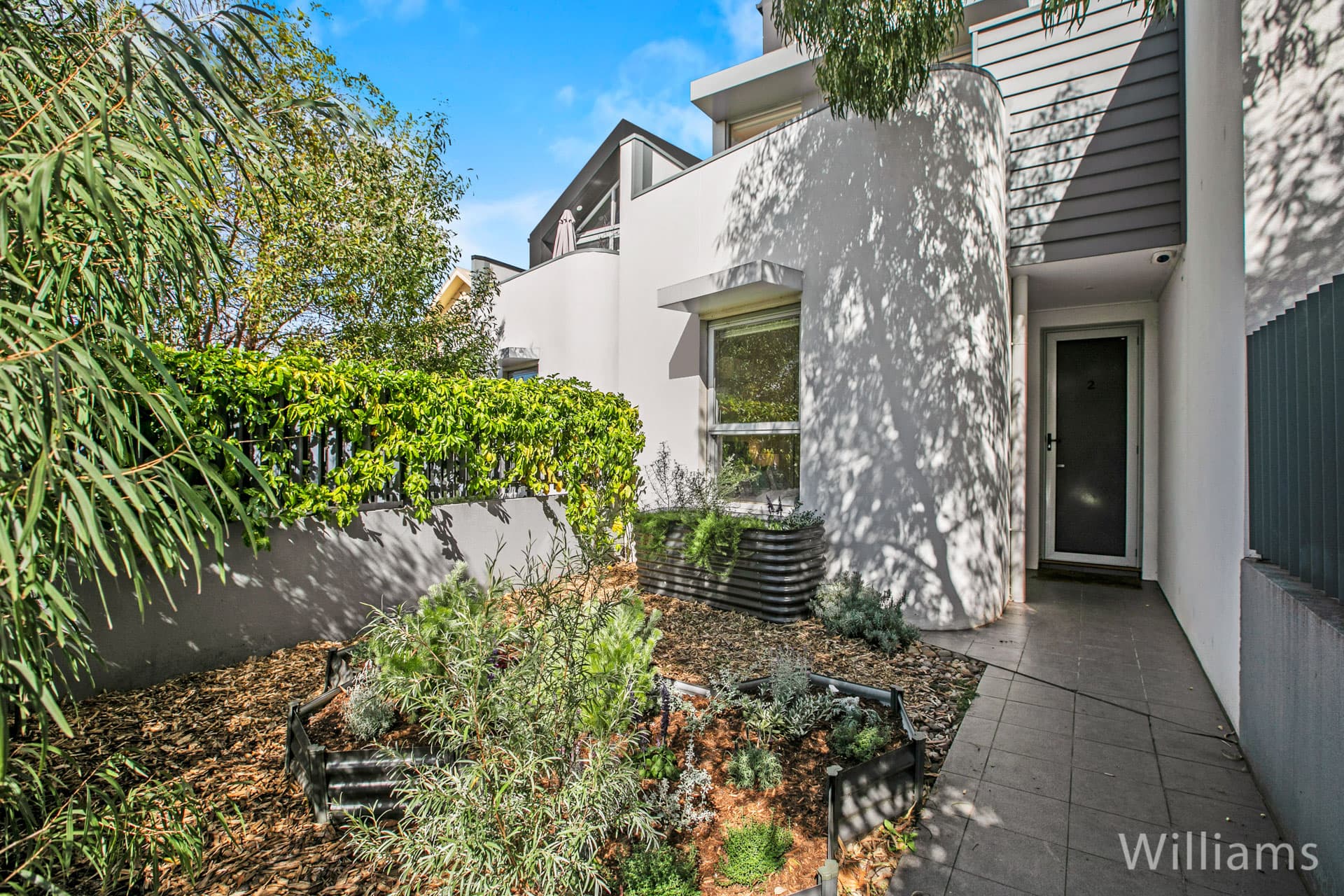 2/93 Stevedore Street, Williamstown - Thumbnail 2