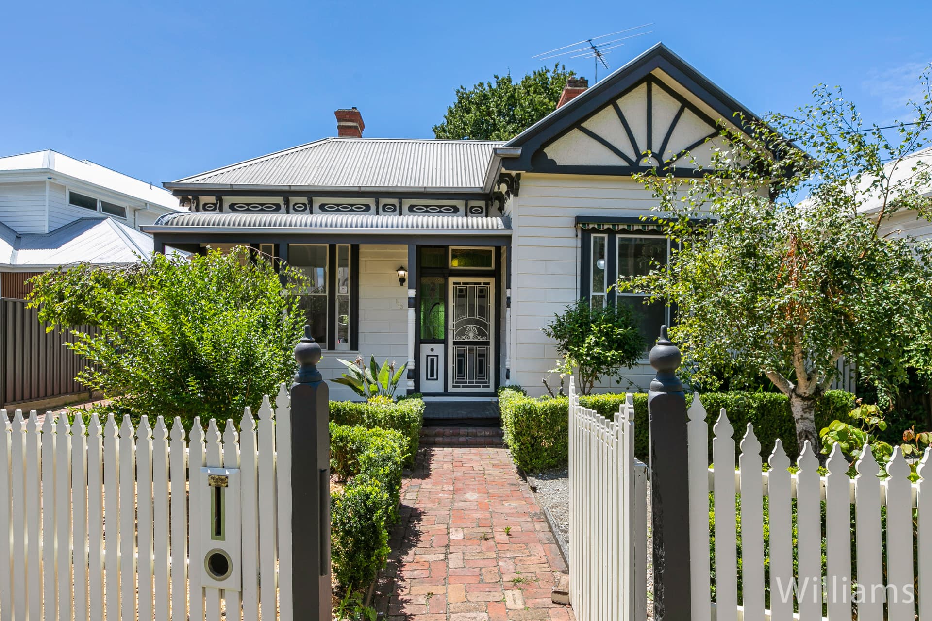 113-114 Railway Place, Williamstown - Image 1