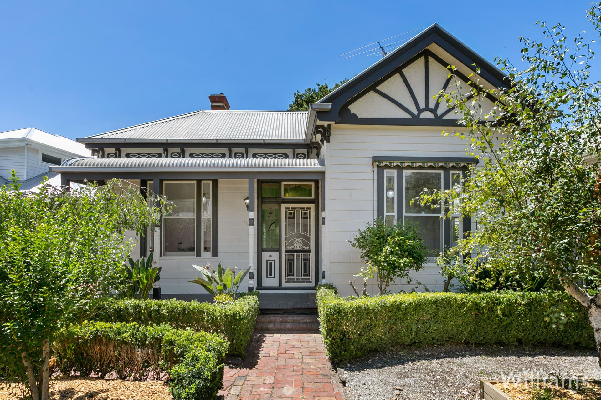 113-114 Railway Place, Williamstown - Thumbnail 2