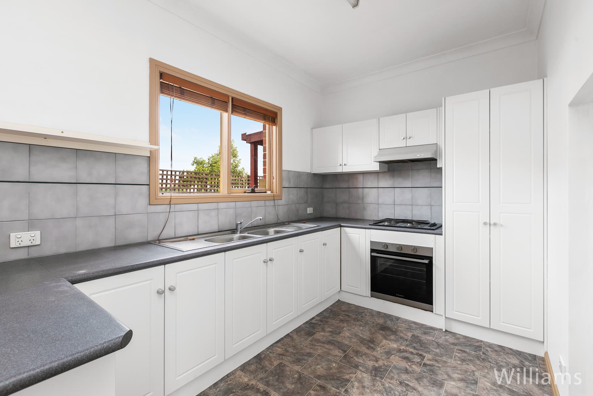 5 McCubbin Street, Footscray - Thumbnail 8