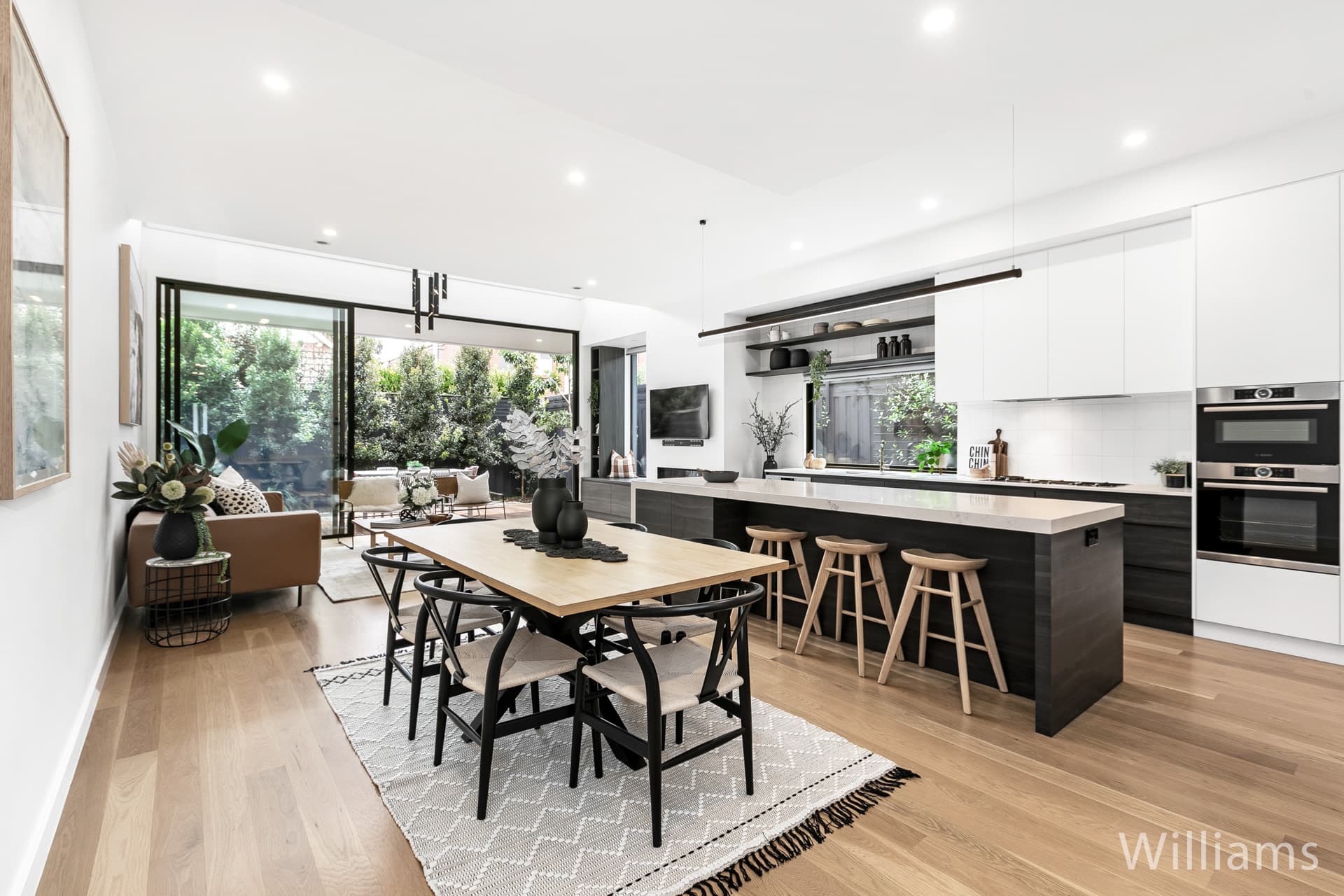 10 Anzac Crescent, Williamstown - Thumbnail 5